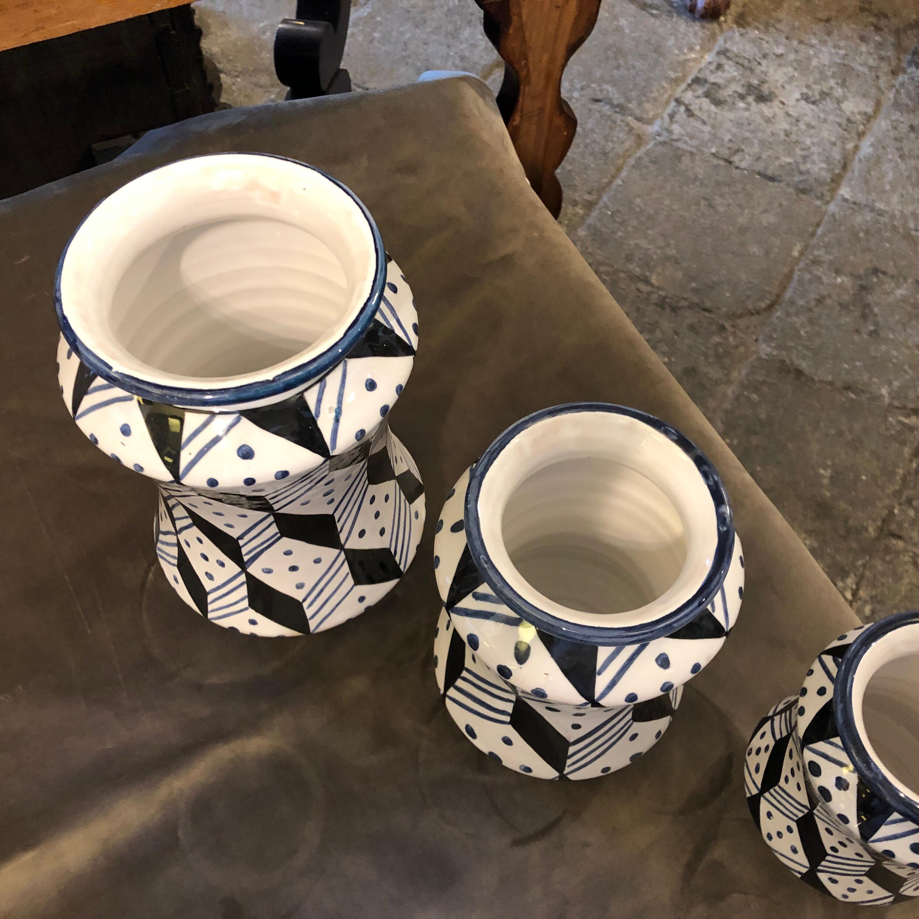 Set of Three Unique Pieces Hand Painted Sicilian Terracotta Albarello Vases In Good Condition For Sale In Aci Castello, IT