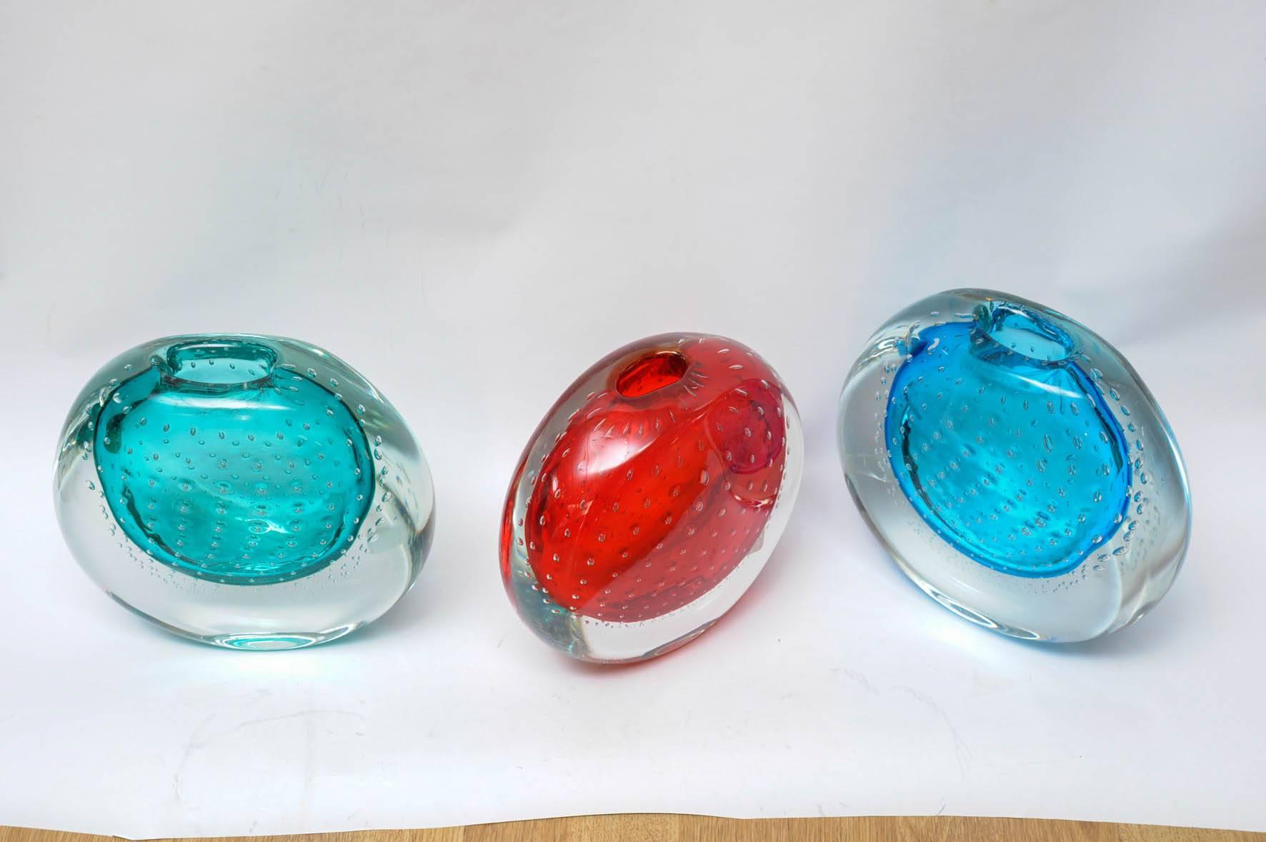 Set of three vases in Murano glass signed Toso Murano.