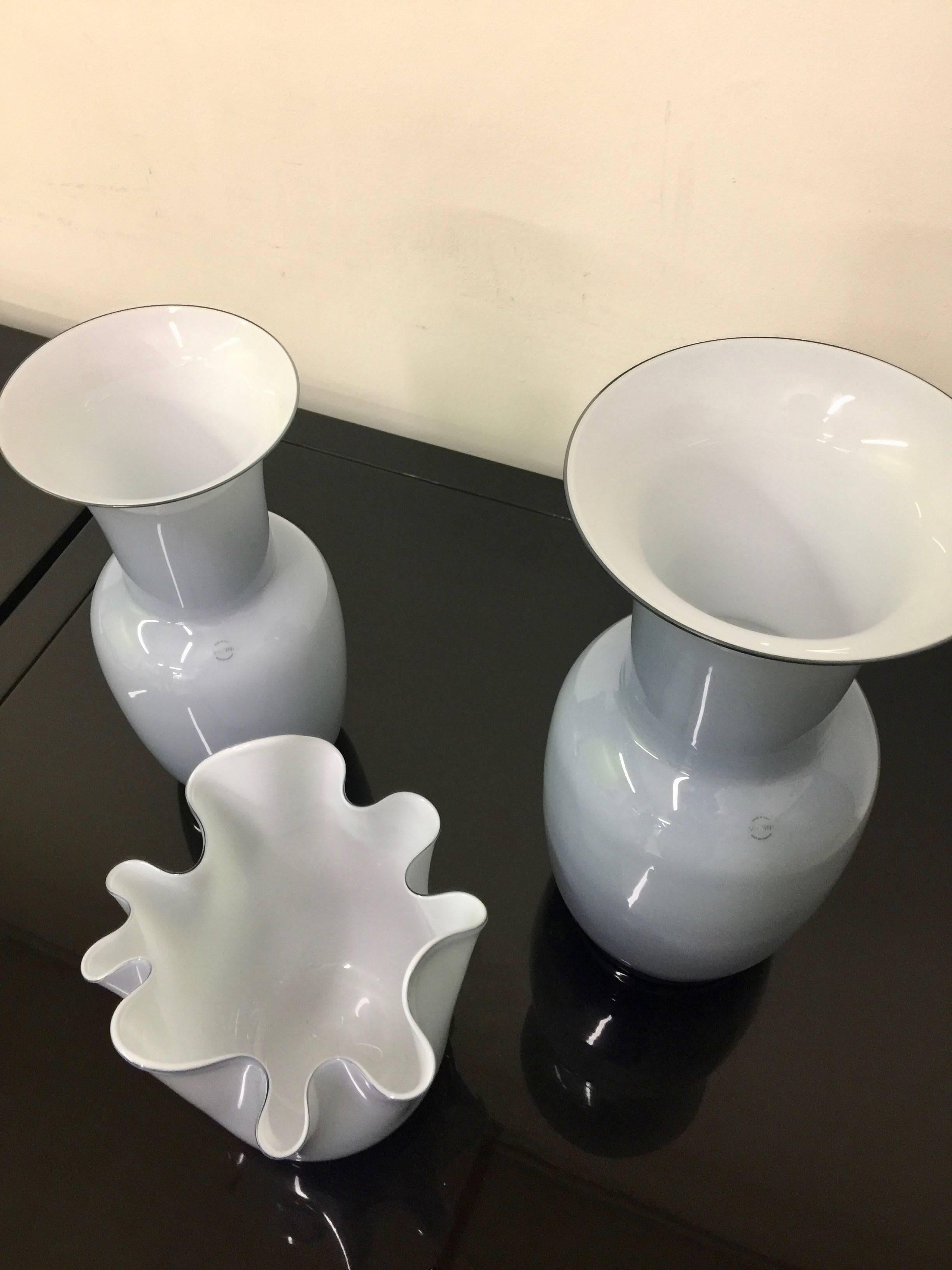 Set of Three Venini Murano Glass Vases Gray and White Color Combo For Sale 10