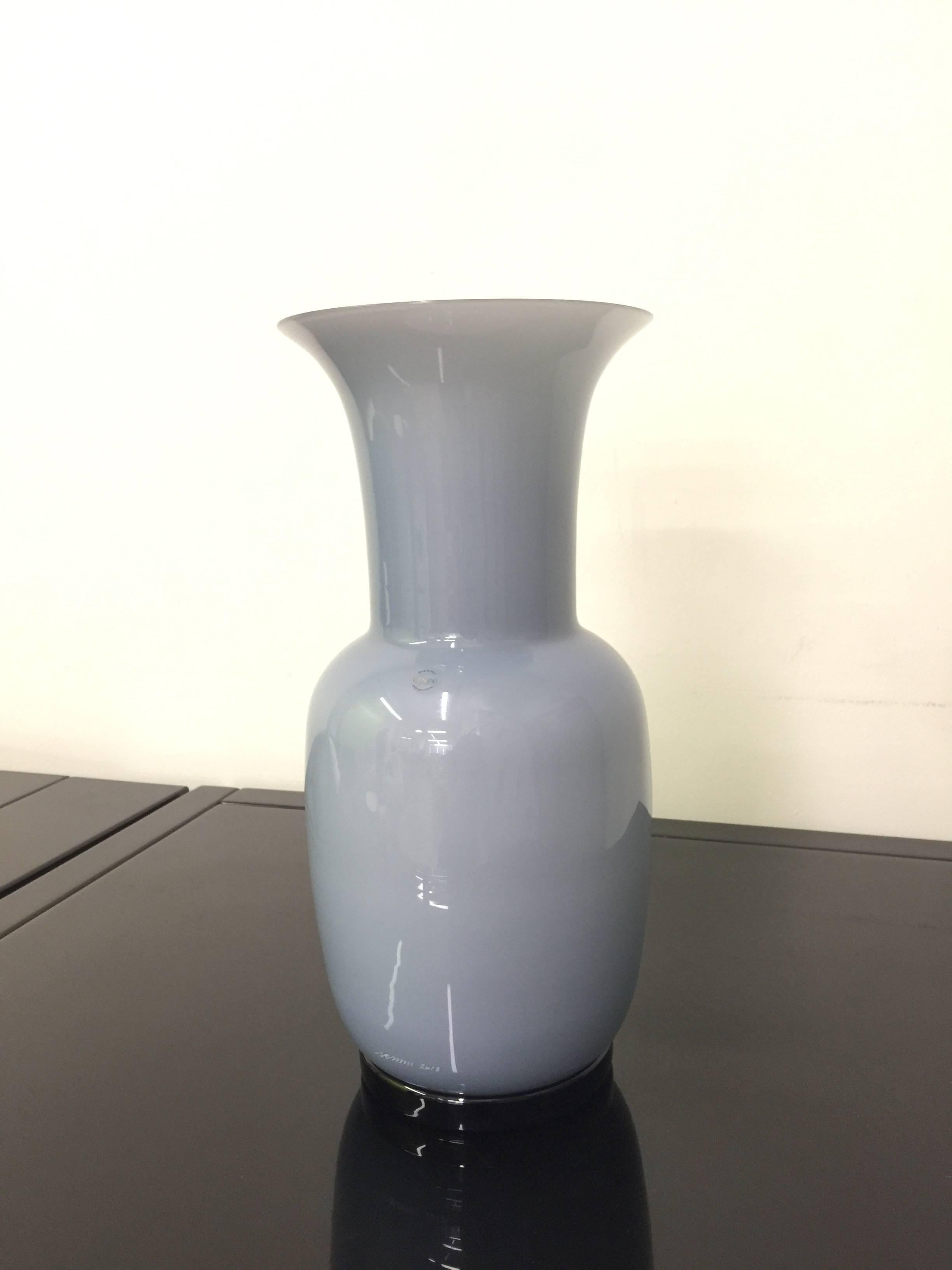 Mid-Century Modern Set of Three Venini Murano Glass Vases Gray and White Color Combo For Sale
