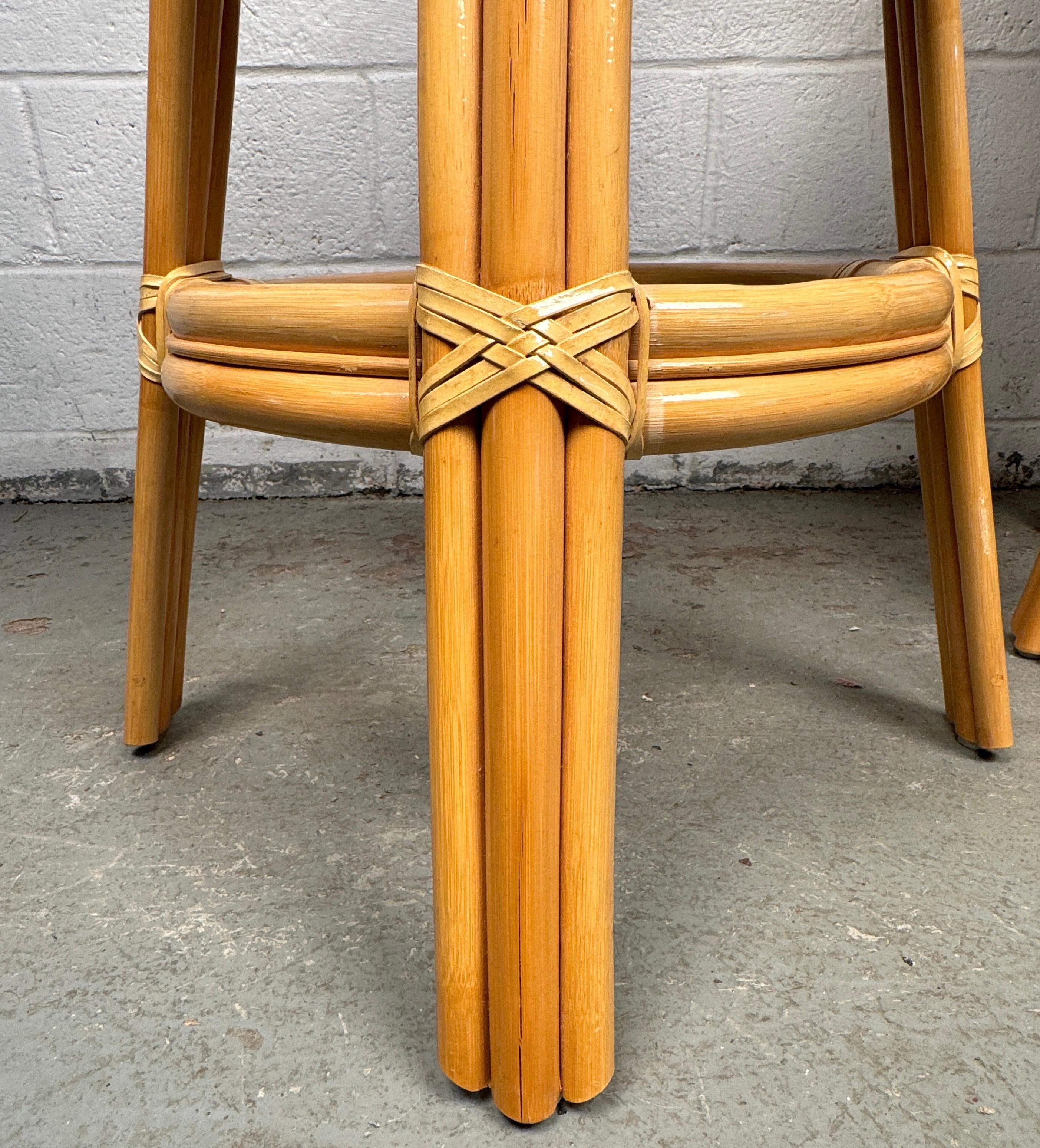 Ensemble de trois tabourets de bar en bambou vintage en vente 6
