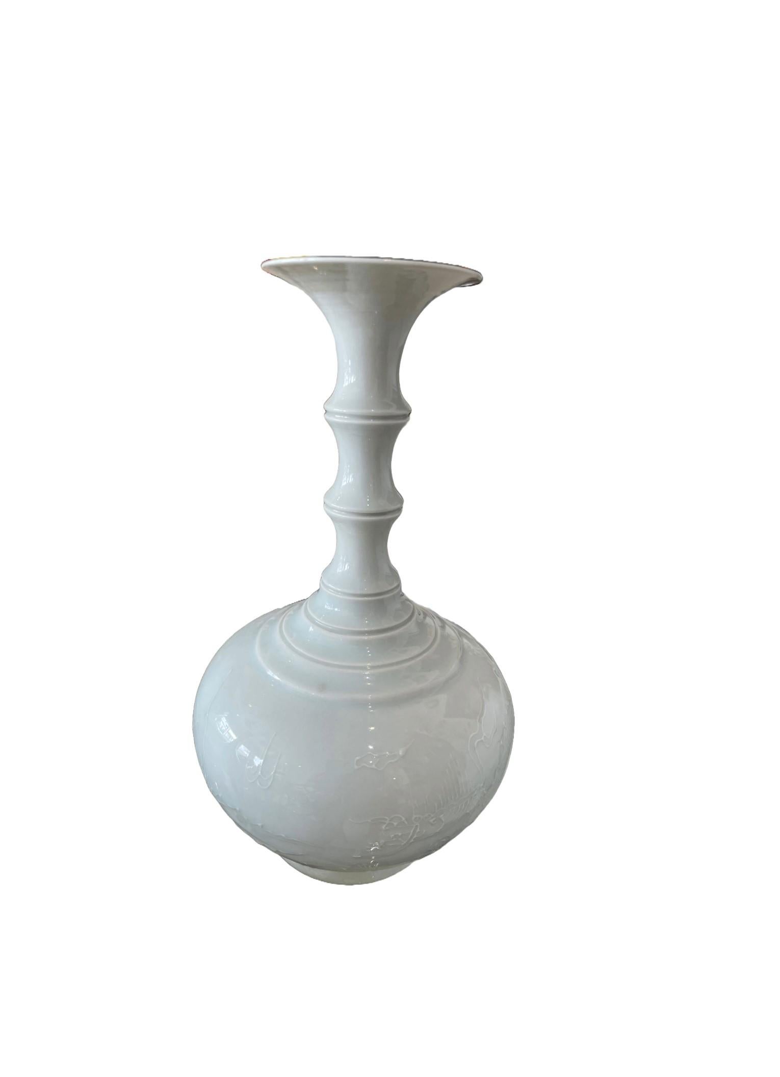 Chinoiserie Set of Three Vintage Blanc de Chine Vases For Sale