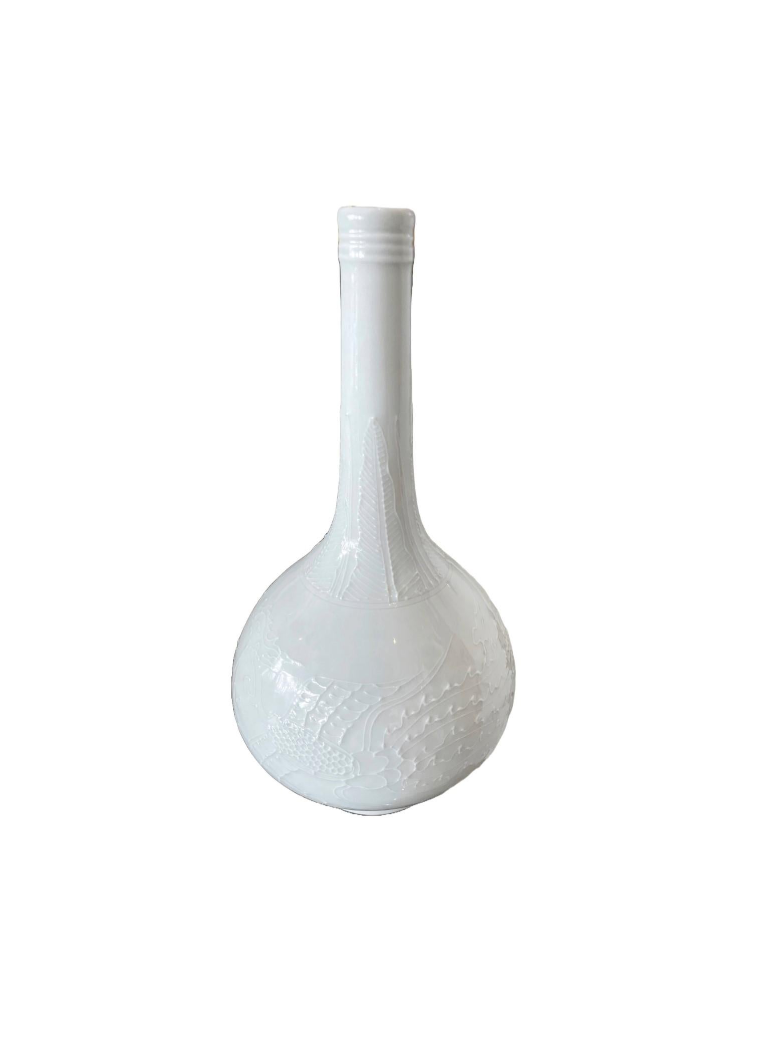 American Set of Three Vintage Blanc de Chine Vases For Sale