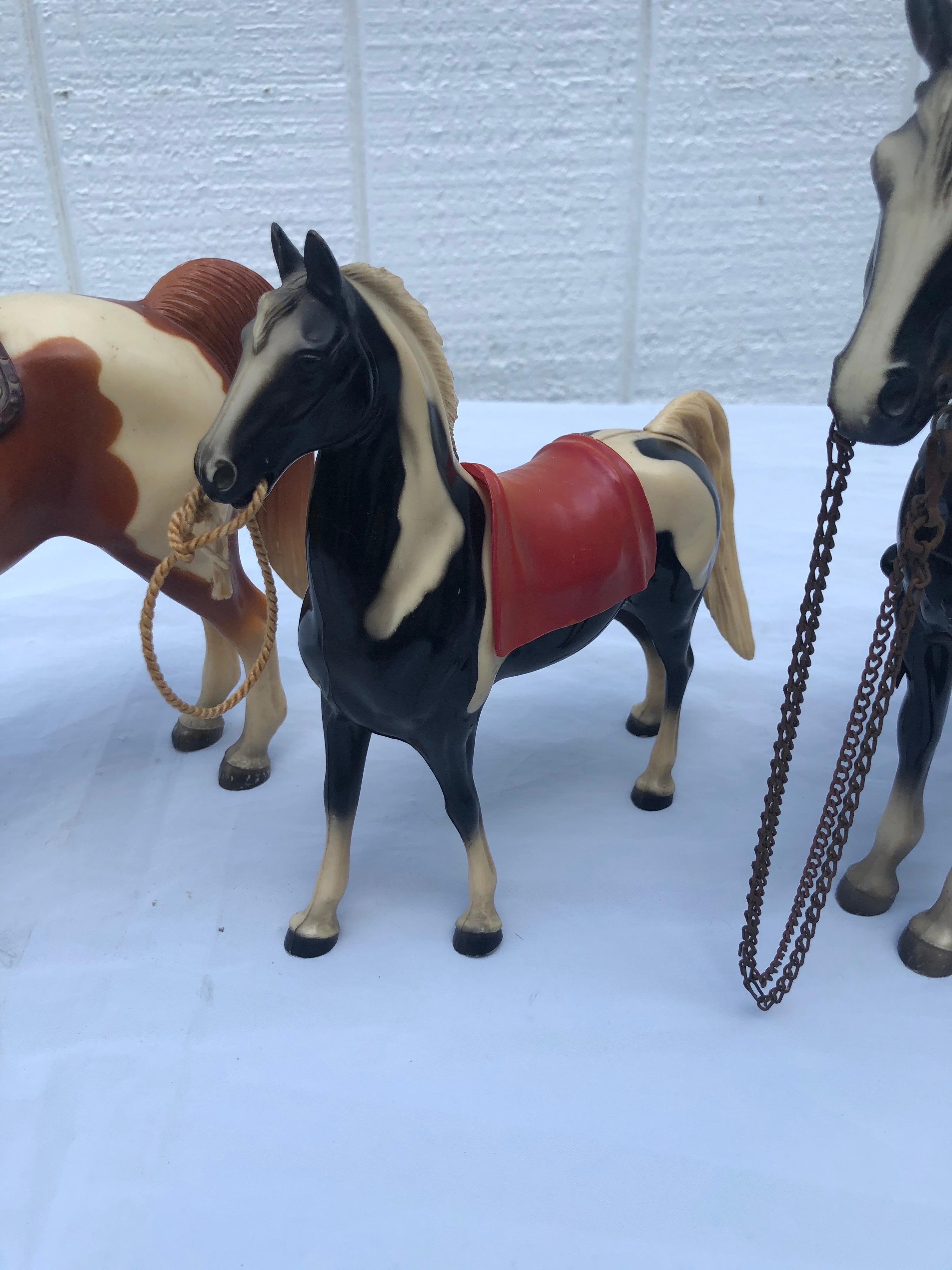 Set of Three Vintage Breyer Western Toy Horses In Good Condition In Redding, CT