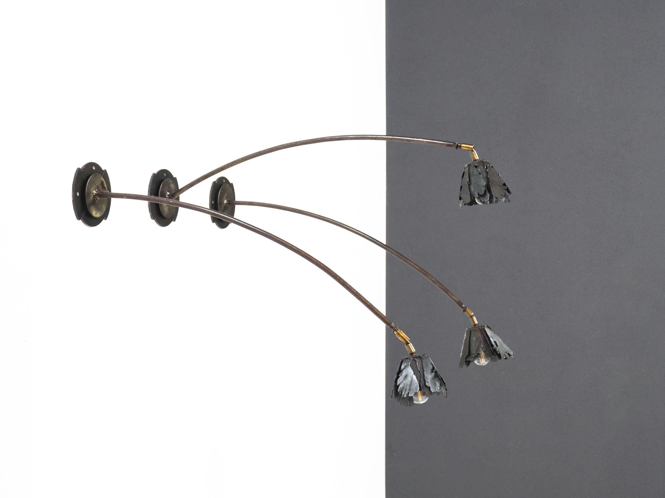 Metal Set of three vintage ‘brutalist flower’ bronze wall lamps For Sale