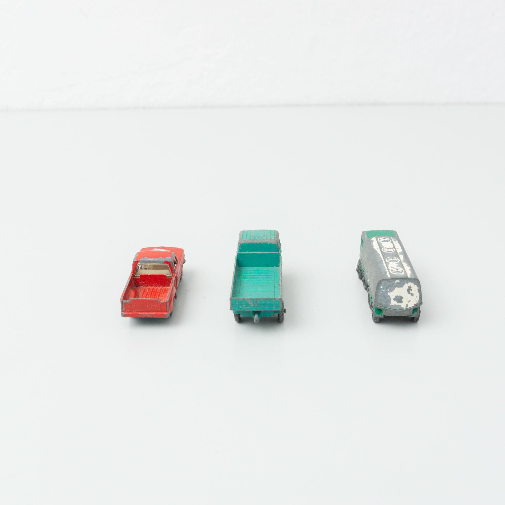 Set of Three Vintage Cargo MatcBox Toy Cars, circa 1960 In Good Condition In Barcelona, Barcelona