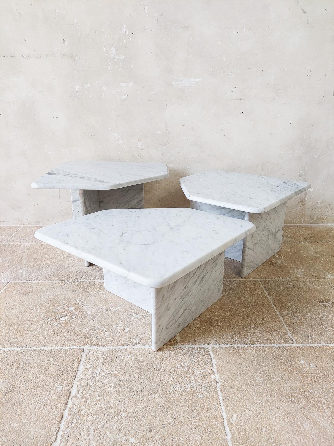 Set of three Vintage Carrara Marble Coffee Tables, 1970s For Sale 2