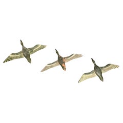 Ensemble de trois décorations murales vintage en bois sculpté représentant des canards sur mesure