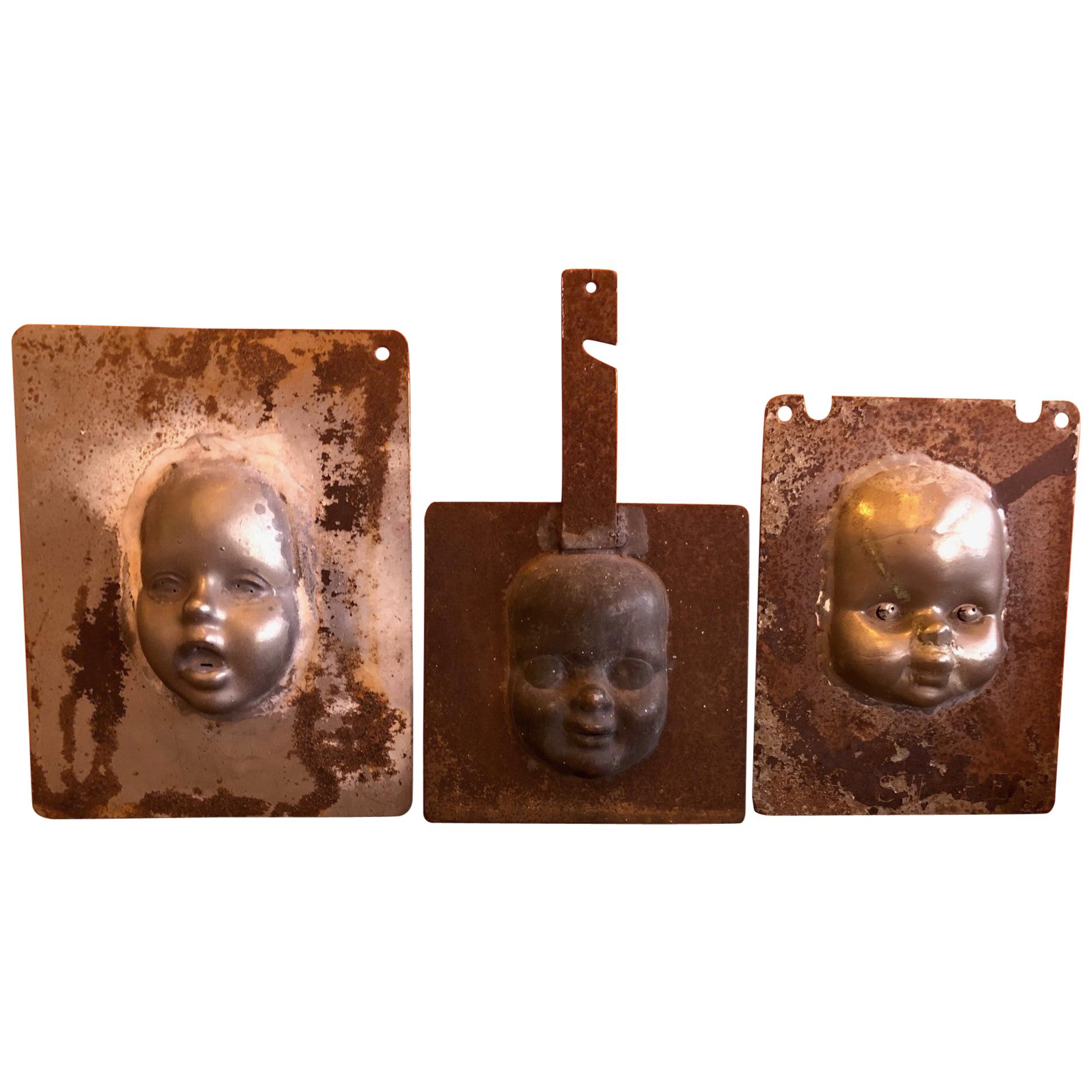 Ensemble de trois moules vintage pour têtes de poupées et visages Steampunk en vente