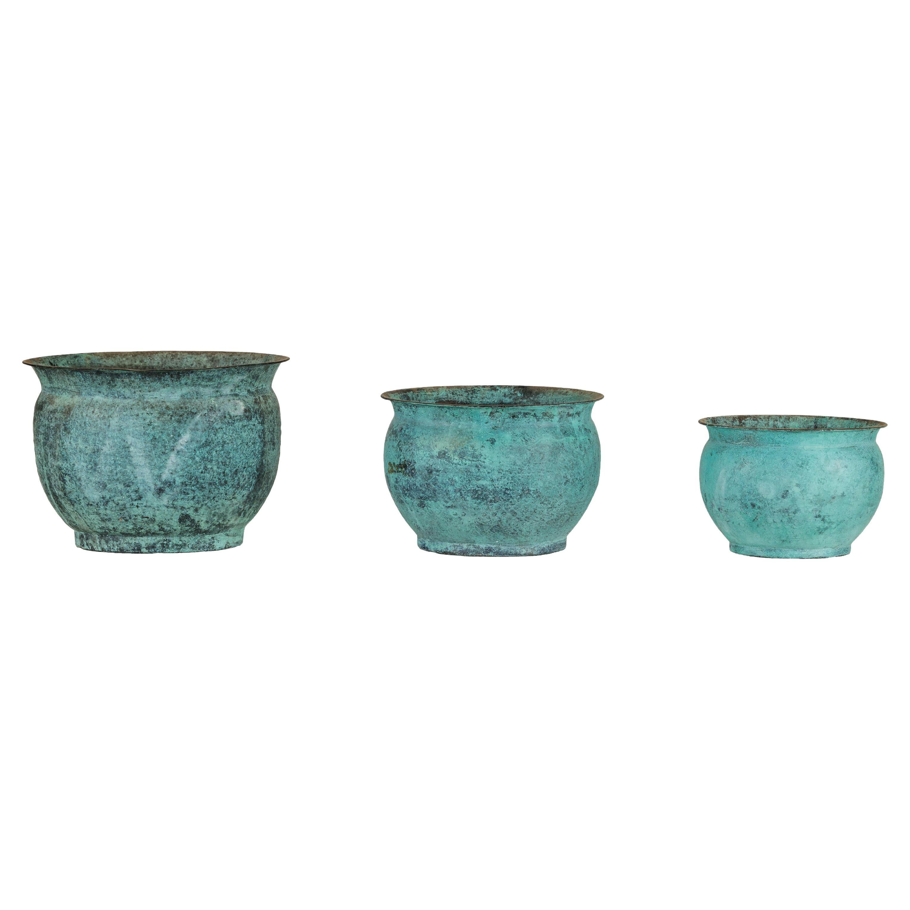 Ensemble de trois pots à cache en cuivre indien Vintage avec patine turquoise vieillie