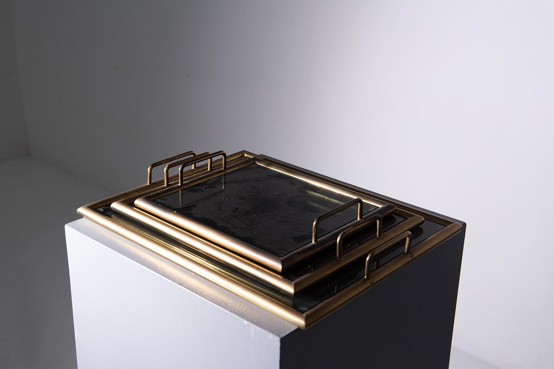 Set of three vintage Italian brass tray In Good Condition For Sale In Milano, IT