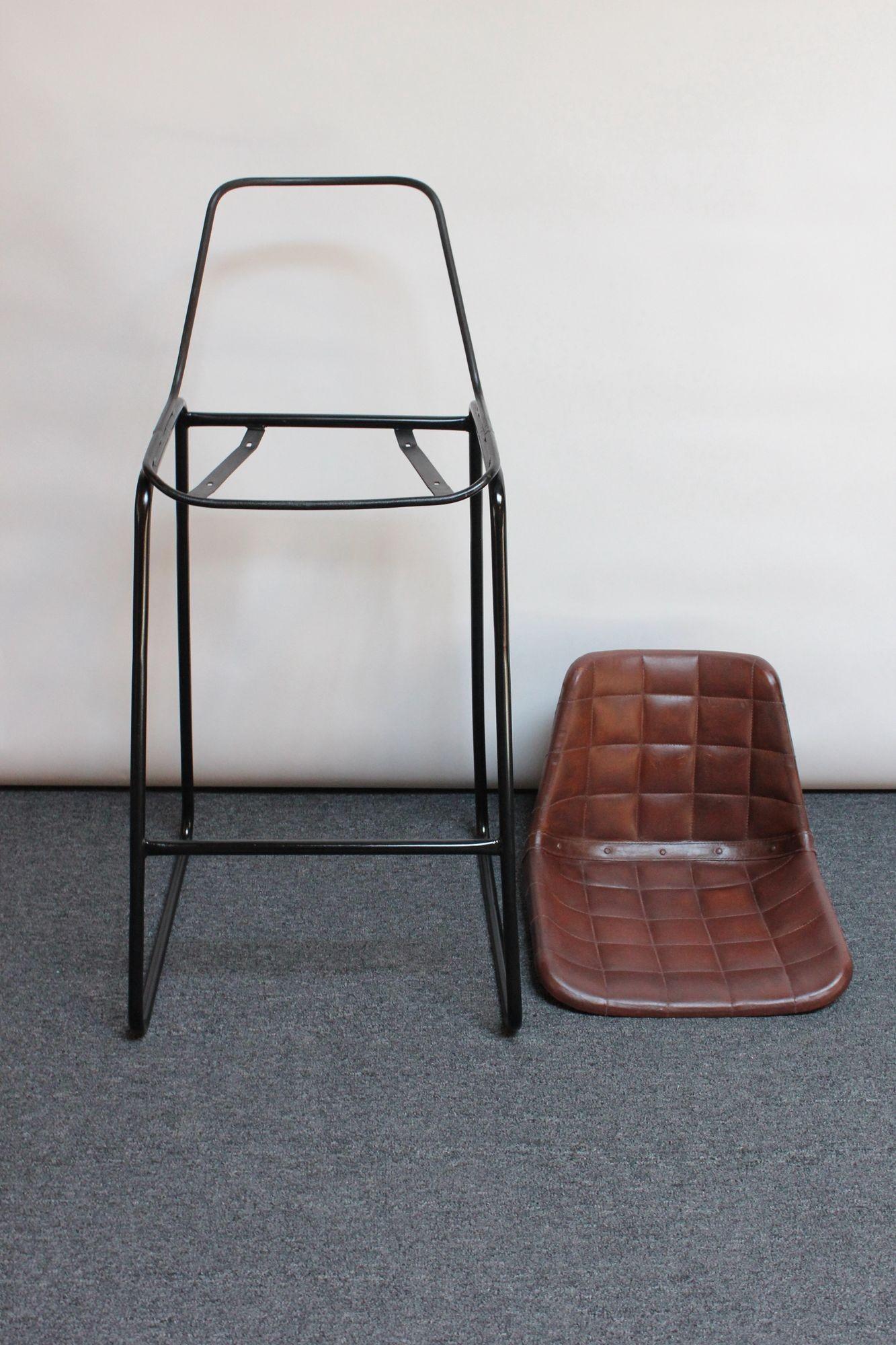 Set of Three Vintage Italian Steel and Iron Barstools with Leatherette Seats For Sale 4