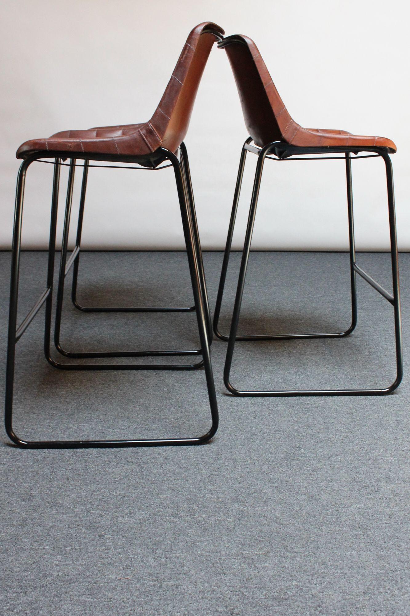 Set of Three Vintage Italian Steel and Iron Barstools with Leatherette Seats For Sale 1