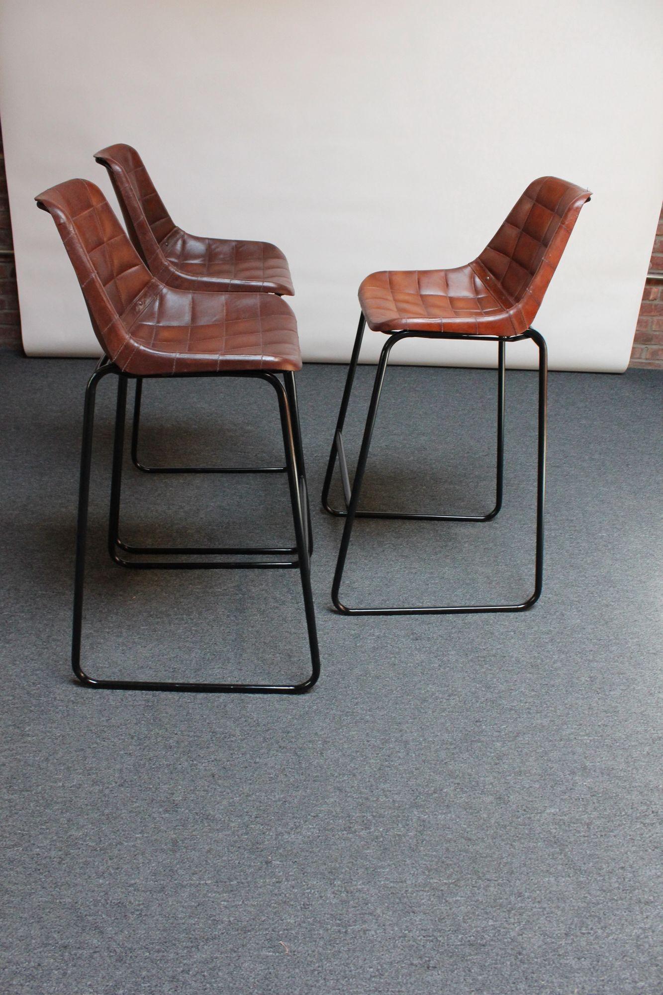 Set of Three Vintage Italian Steel and Iron Barstools with Leatherette Seats For Sale 2