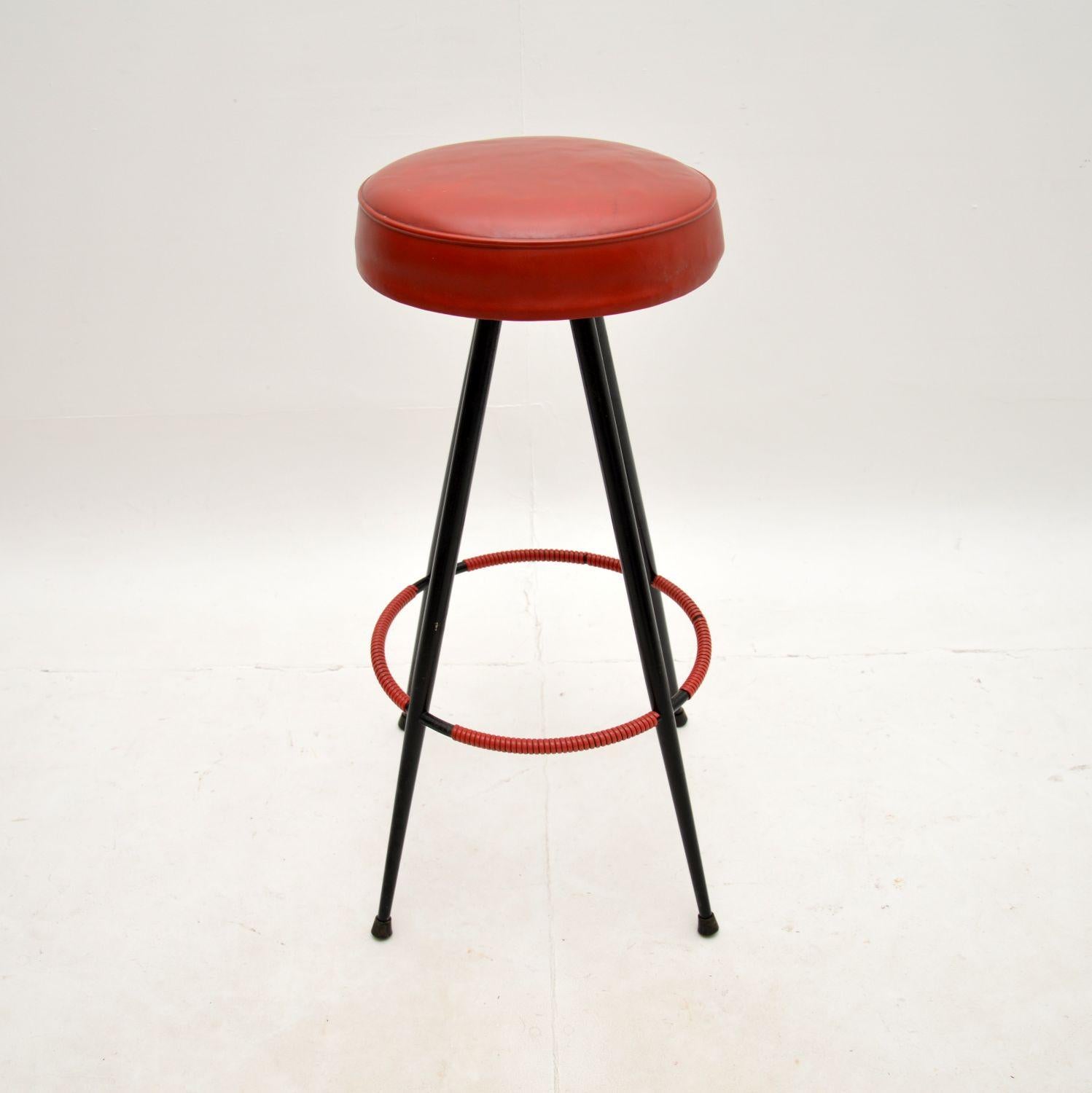 Set of Three Vintage Steel Bar Stools In Good Condition For Sale In London, GB