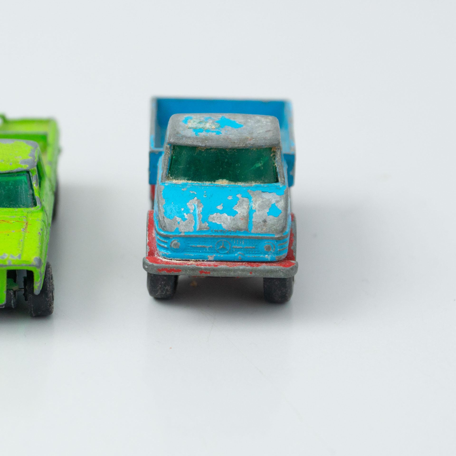 Set of Three Vintage Toy MatchBox Cars, circa 1960 In Good Condition For Sale In Barcelona, Barcelona
