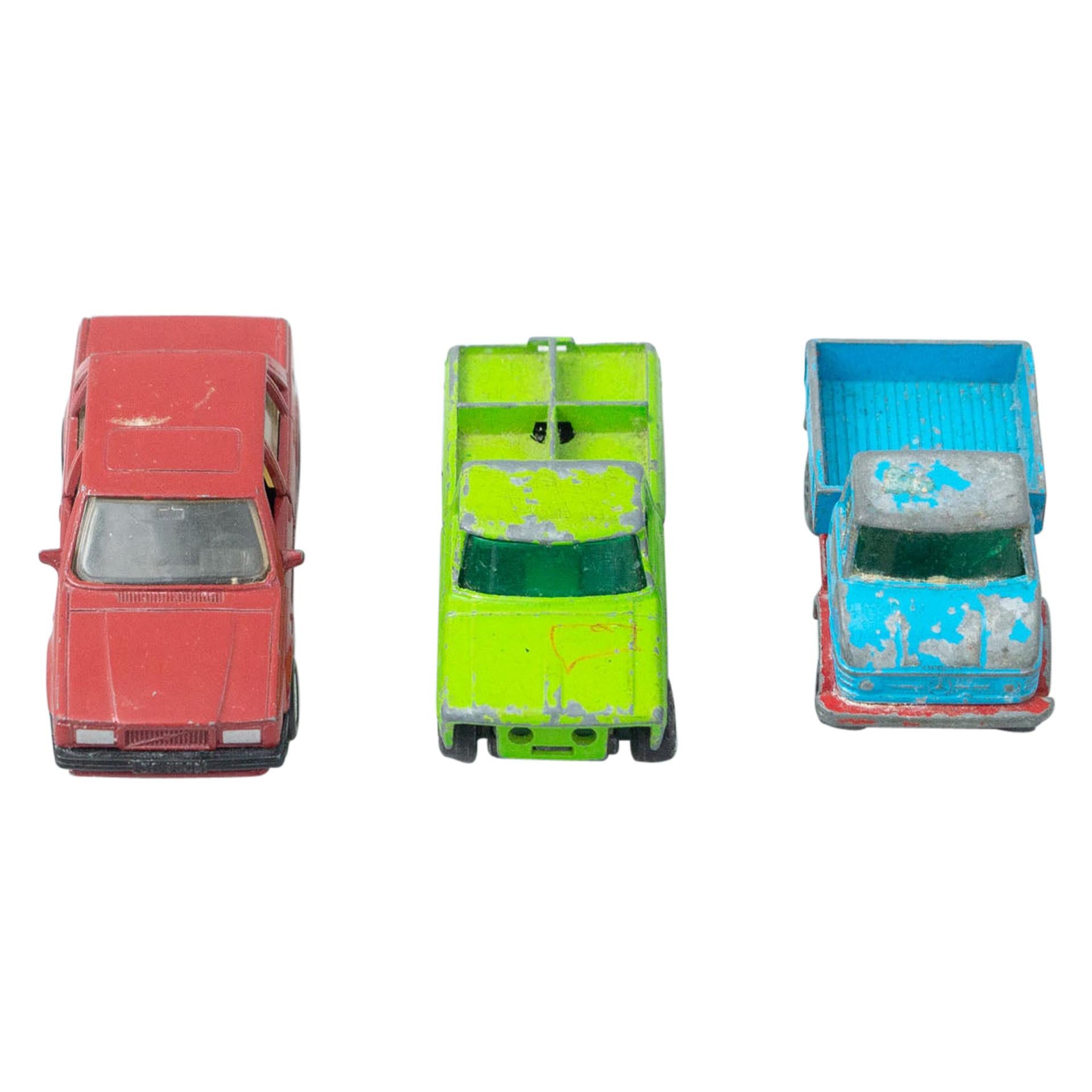 Set von drei Vintage-Spielzeug-Matchbox-Autos, um 1960 im Angebot