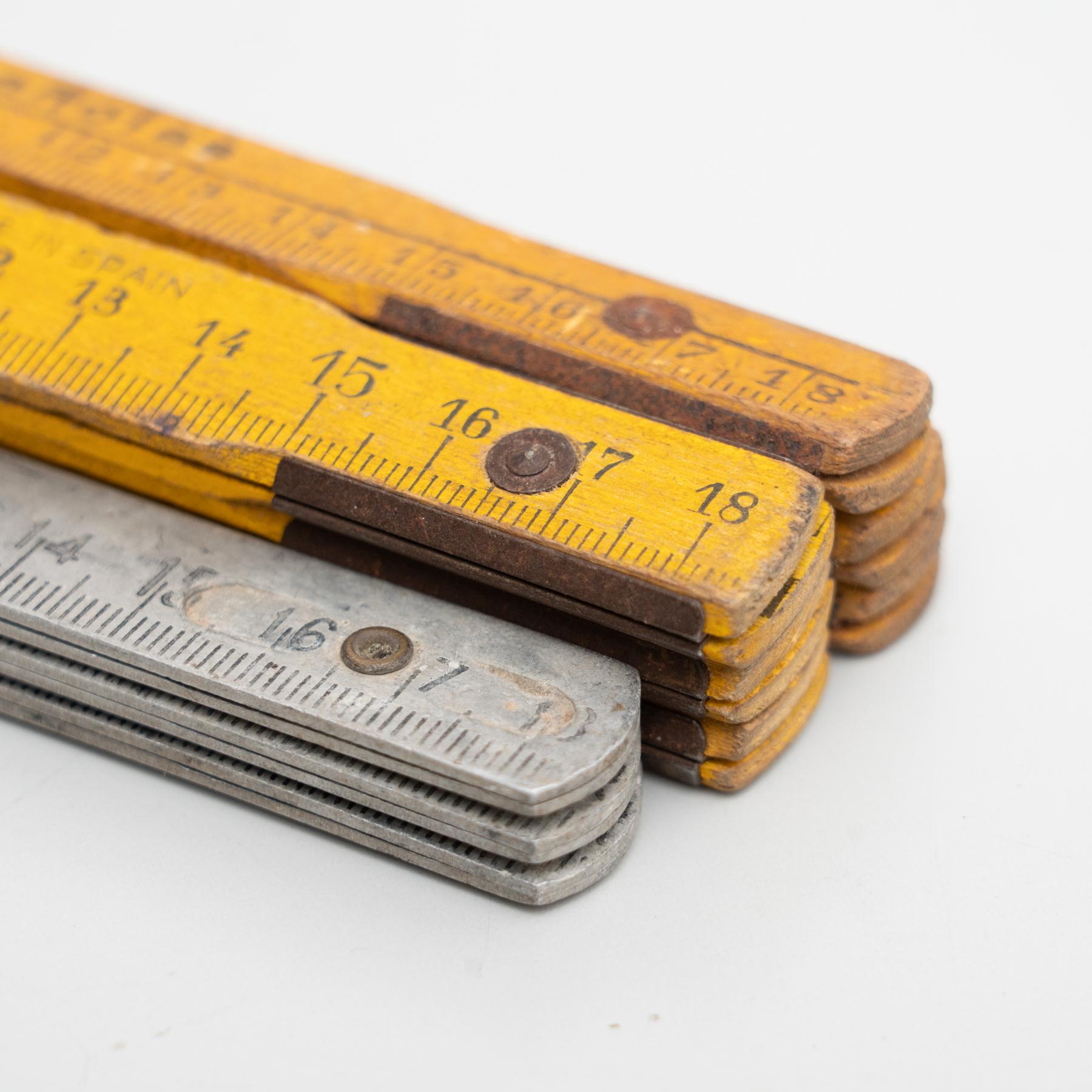 Set of Three Vintage Wooden Measuring Sticks, circa 1950 For Sale 4