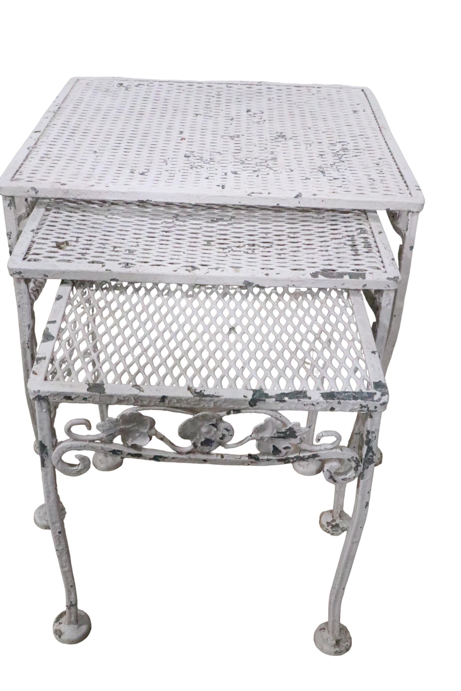  Set of Three Vintage Wrought Iron Garden Nesting Tables Att. to Woodard  In Good Condition In New York, NY