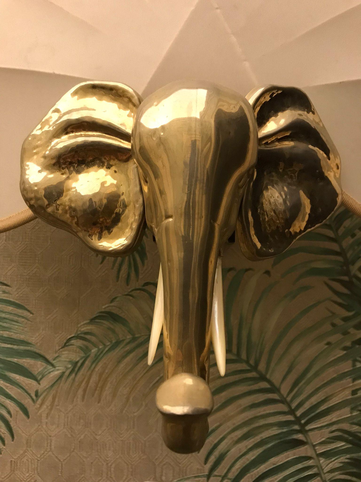 Satz von drei Art Deco Elefanten Wandleuchten, Frankreich 1930er Jahre im Angebot 3