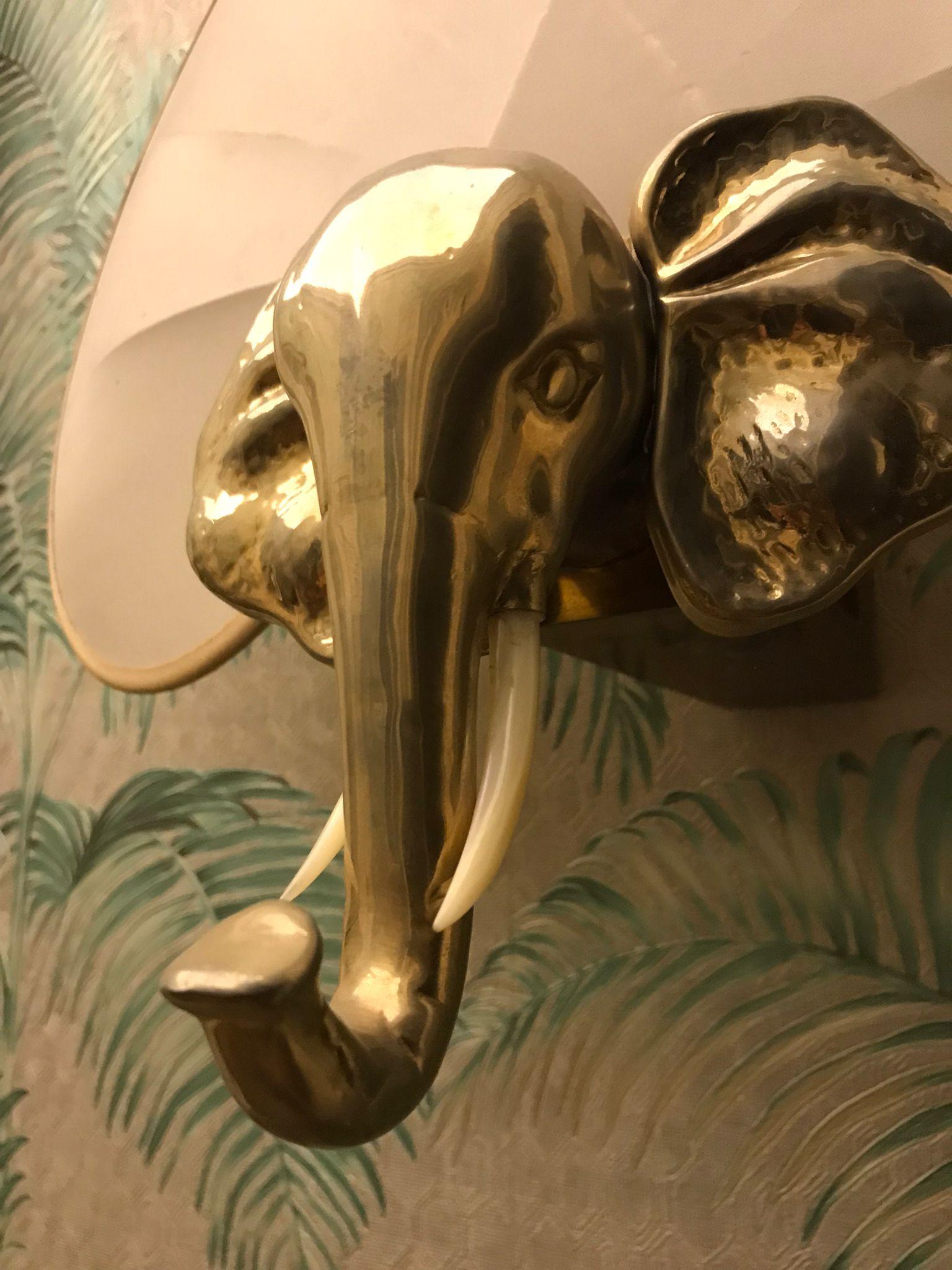 Satz von drei Art Deco Elefanten Wandleuchten, Frankreich 1930er Jahre im Angebot 4