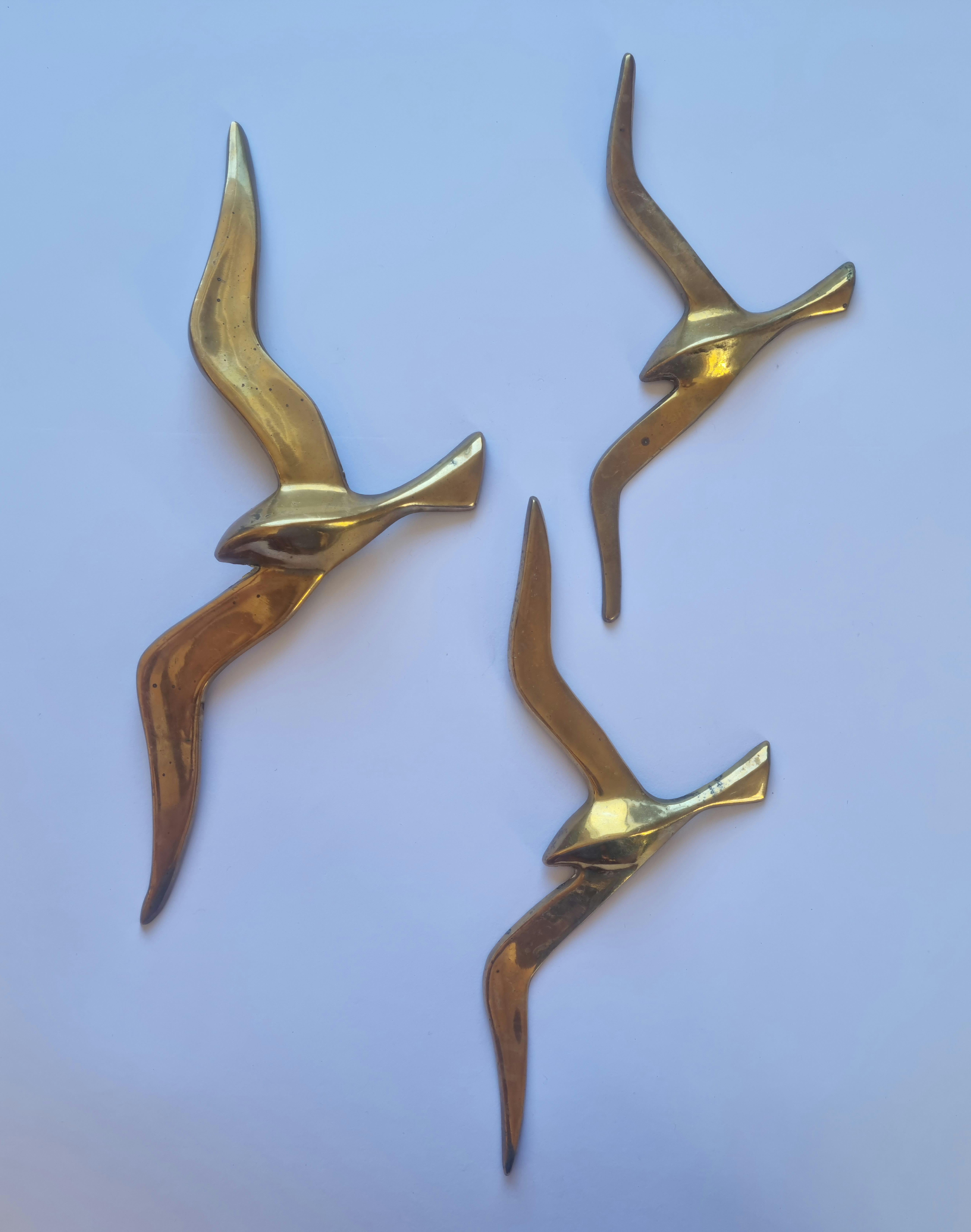 Mid-20th Century Set of Three Wall Brass Decor Sculptures of Seagulls, Austria, 1960s For Sale