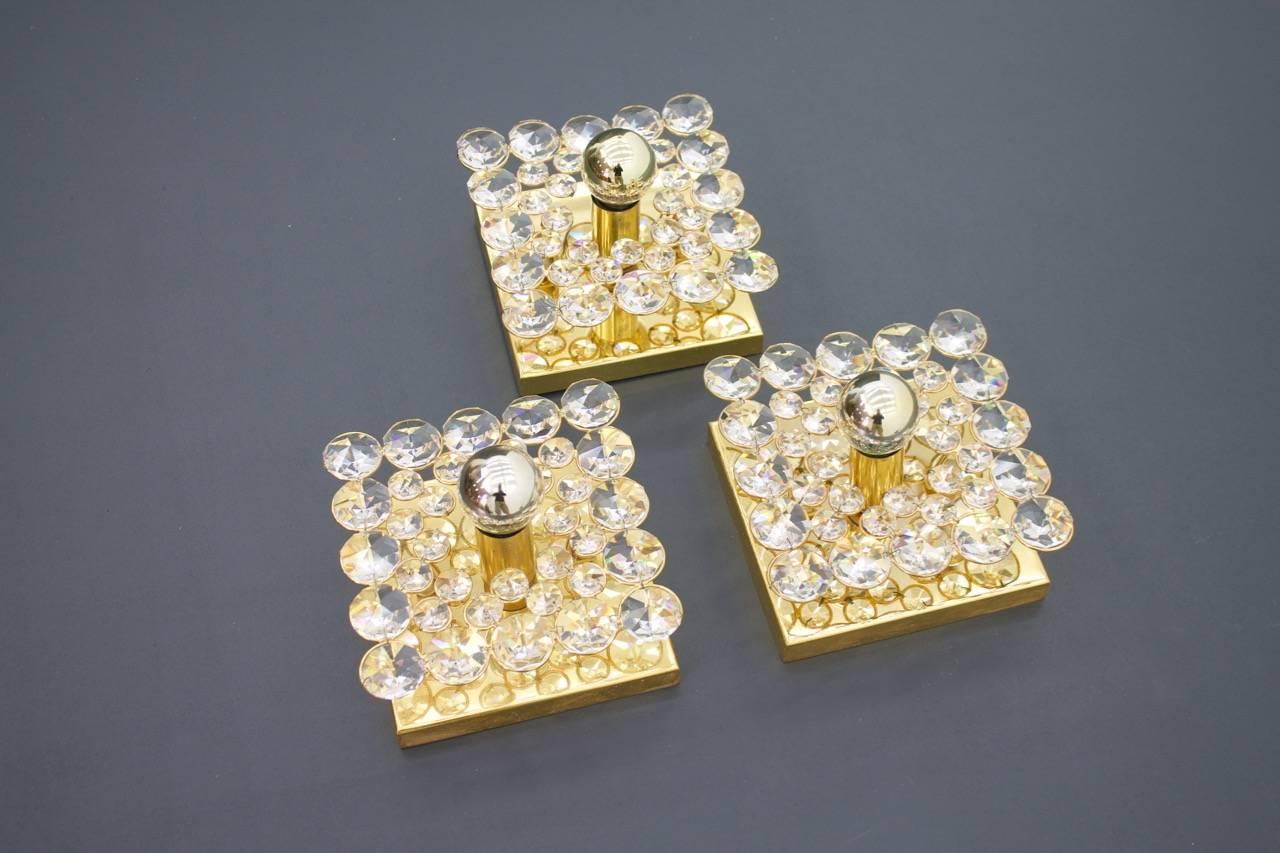 Palwa Gilded Wall Lights with Crystal Glass Germany 1960s In Good Condition For Sale In Frankfurt / Dreieich, DE