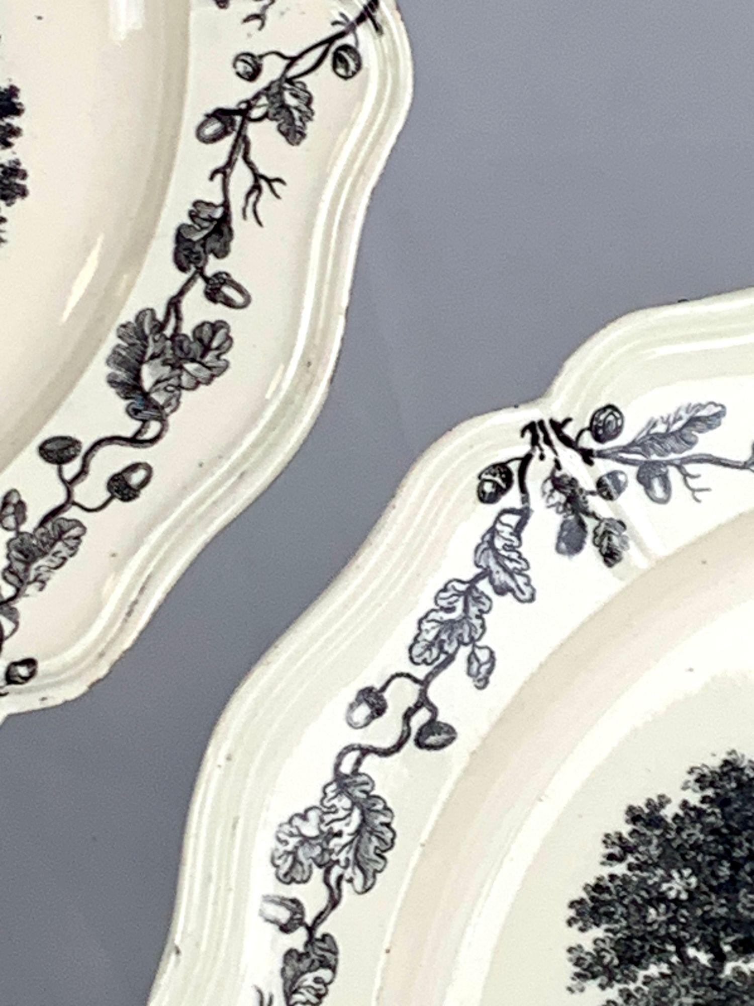XVIII secolo Set di tre piatti Wedgwood Creamware con stampe di paesaggi Inghilterra 18° secolo in vendita