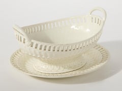 Dreiteiliges Set aus Wedgwood-Creamware-Körben mit durchbrochenem Muster und Ständern, um 1790–1810