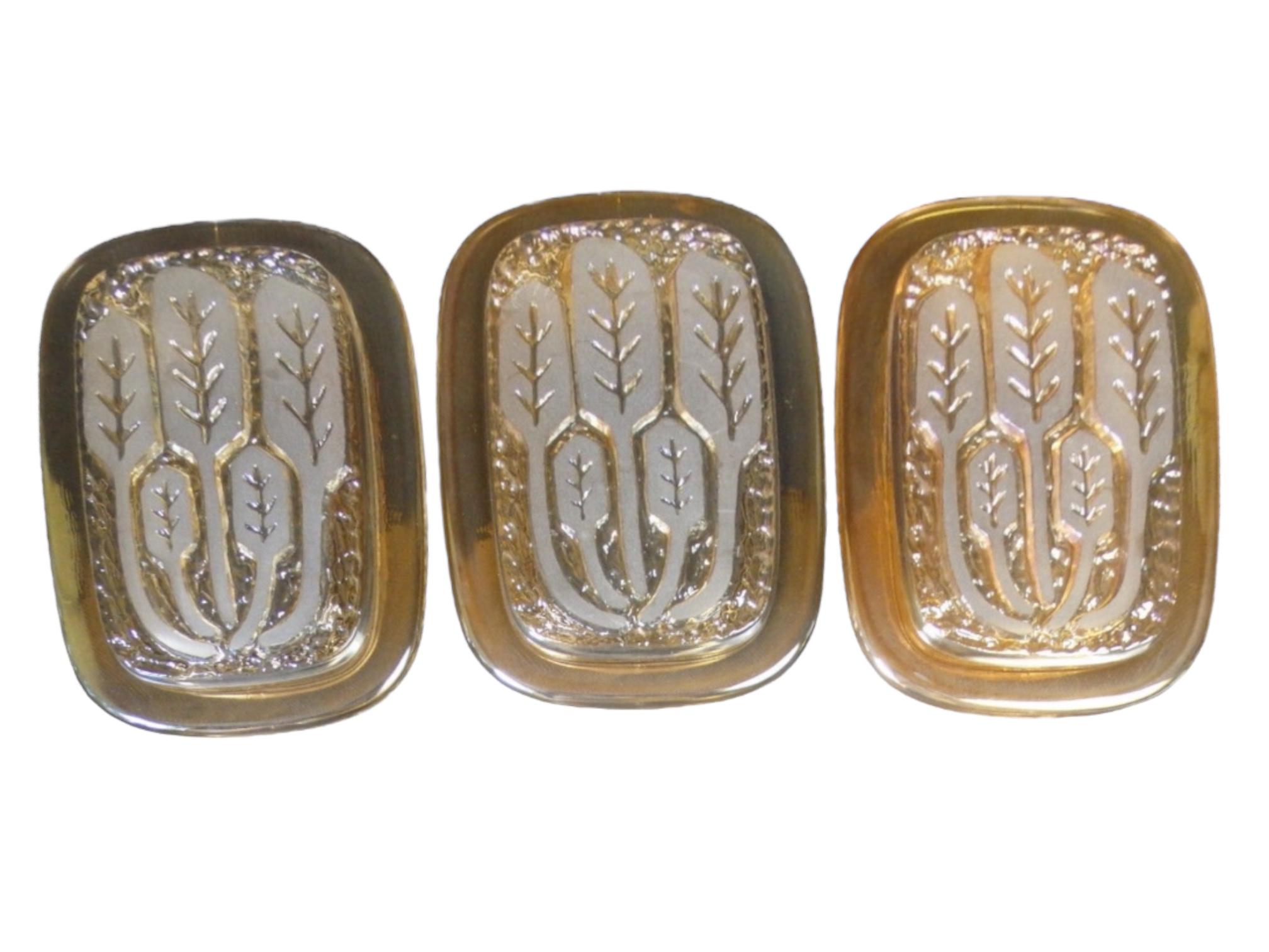 German Set of Three Wheat Sheaf Motif Hillebrand Glass Sconces Mid-century, 1970s For Sale