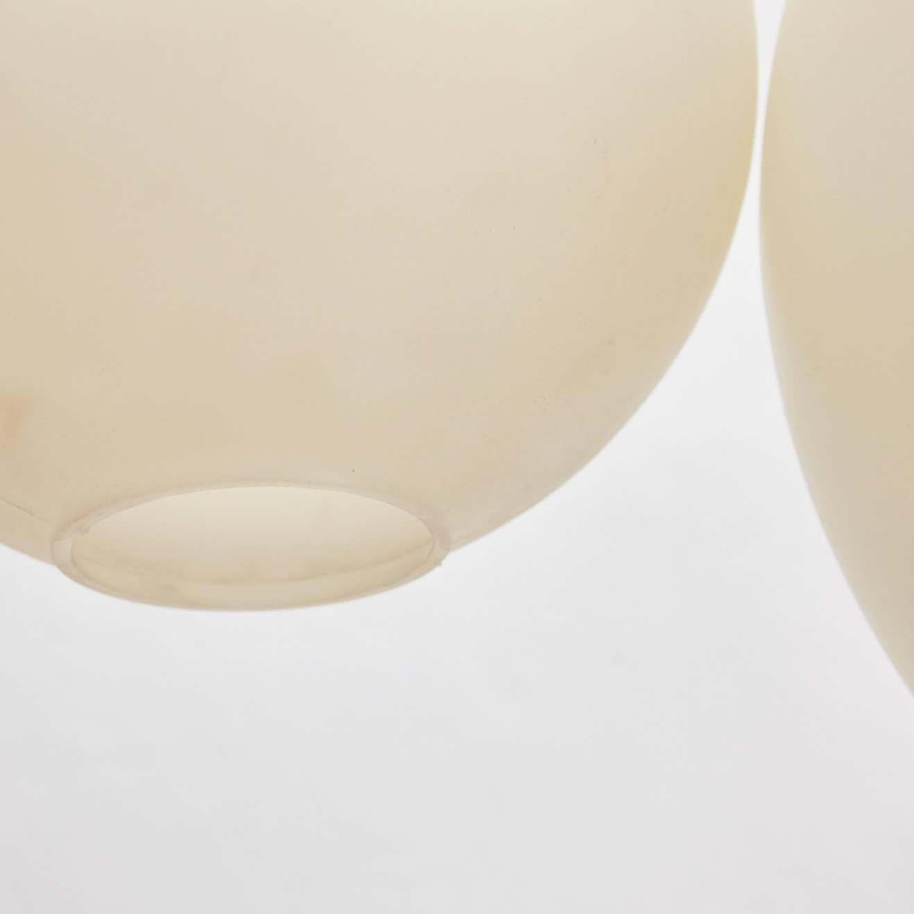 Set of Three White Pending Lamps by Miguel Mila for Tramo in Plastic, circa 1970 In Good Condition For Sale In Barcelona, Barcelona