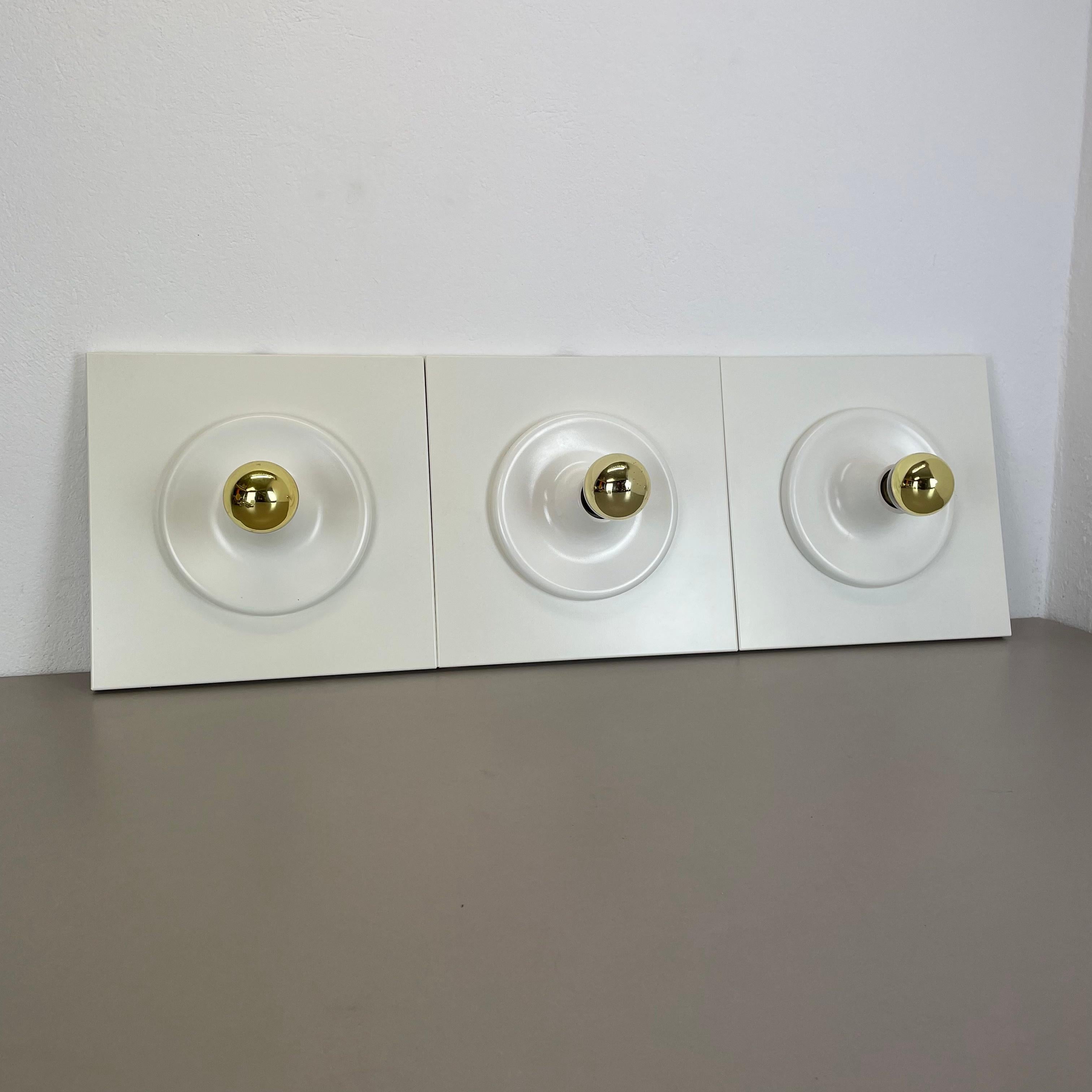 Mid-Century Modern Set of Three White Space Age CUBIC Wall Lights, Germany, 1980s For Sale