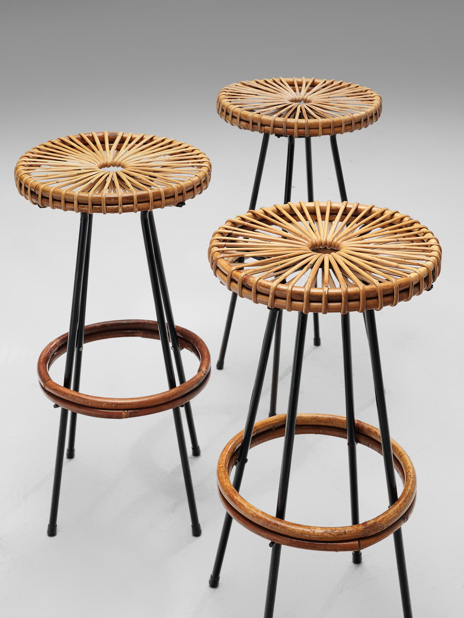 Set of Three Wicker Barstools by Dirk Van Sliedrecht for Rohe In Good Condition In Waalwijk, NL