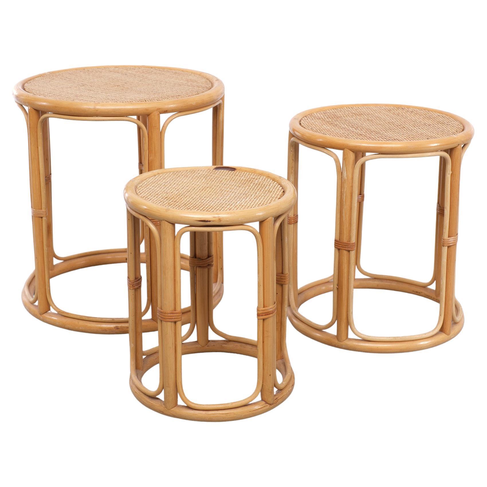 Very nice set of three tables. Natural Wicker. Round shaped.