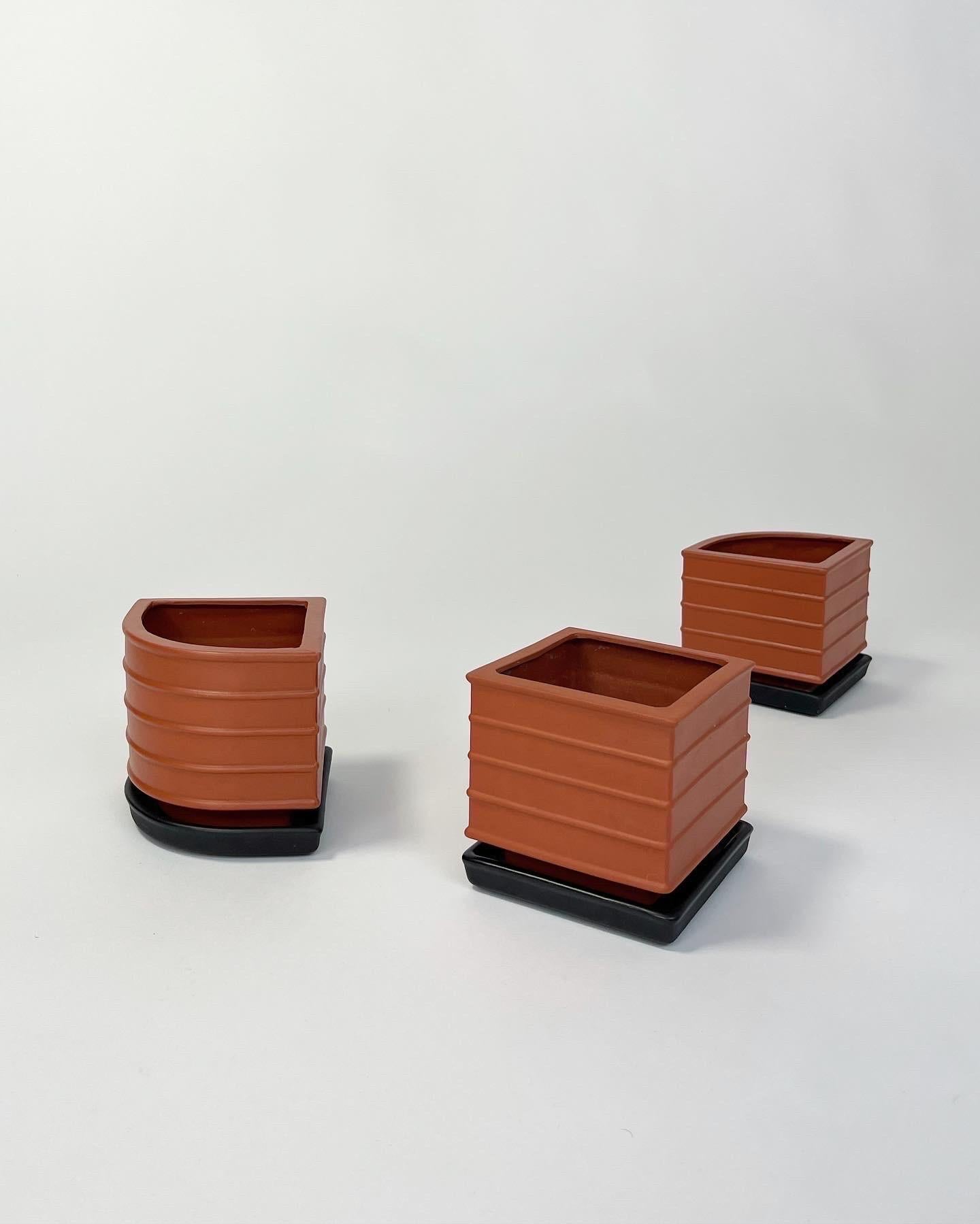 Hand-Crafted Set of Three Wilhelm Kage Planters Terracotta Gustavsberg Sweden 1940s For Sale