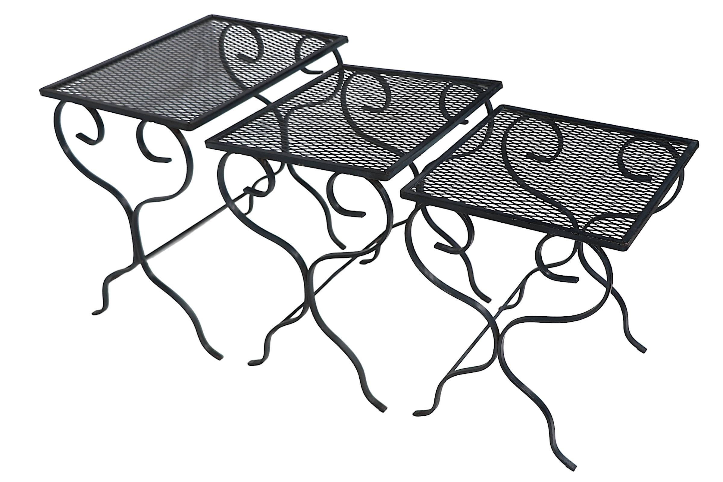 Set of Three Wrought Iron Nesting Garden Patio Poolside Tables att. to Woodard  For Sale 1