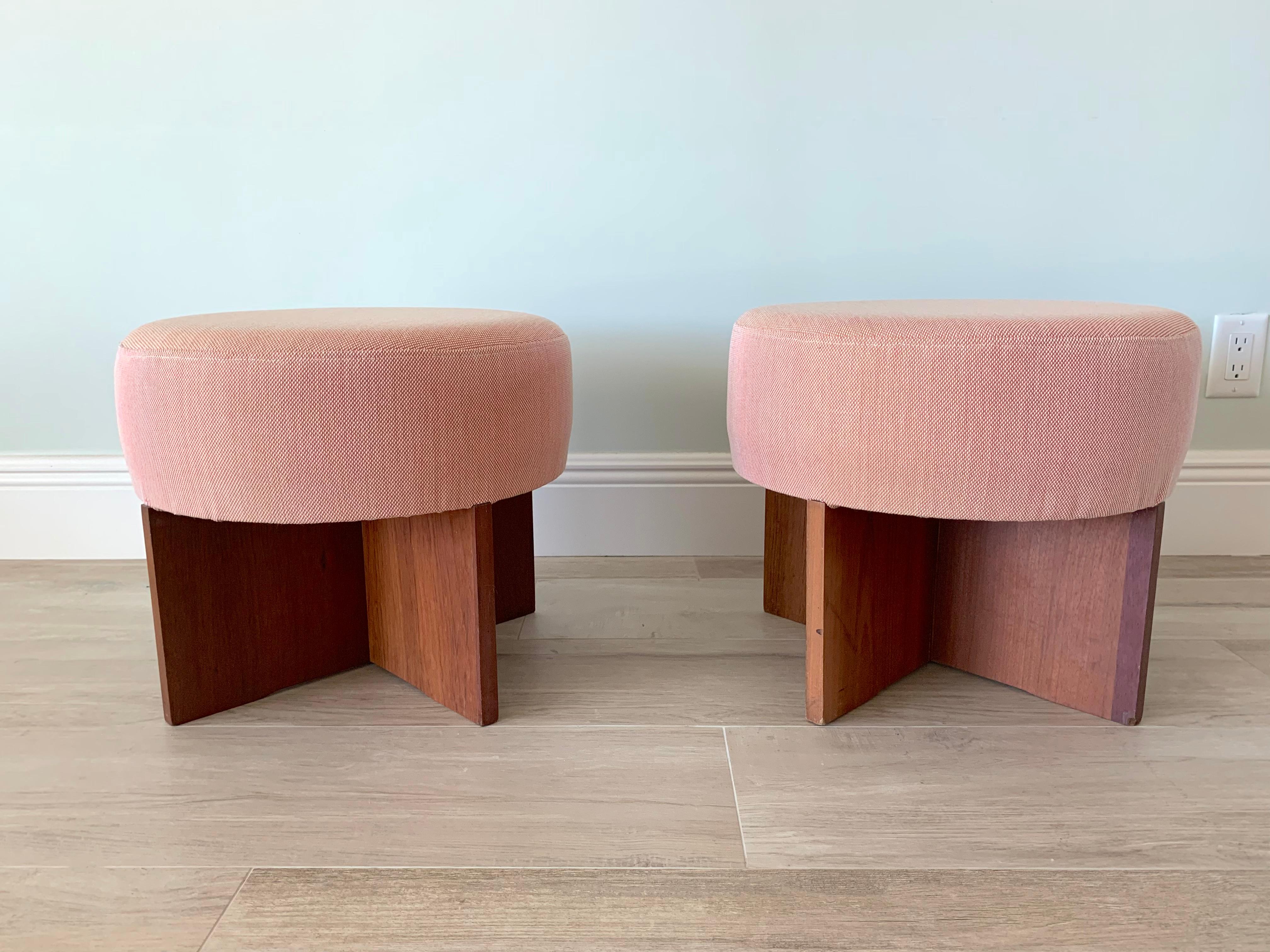 American Set of Two Mid-Century Modern Stools in Mahogany, USA, 1950s