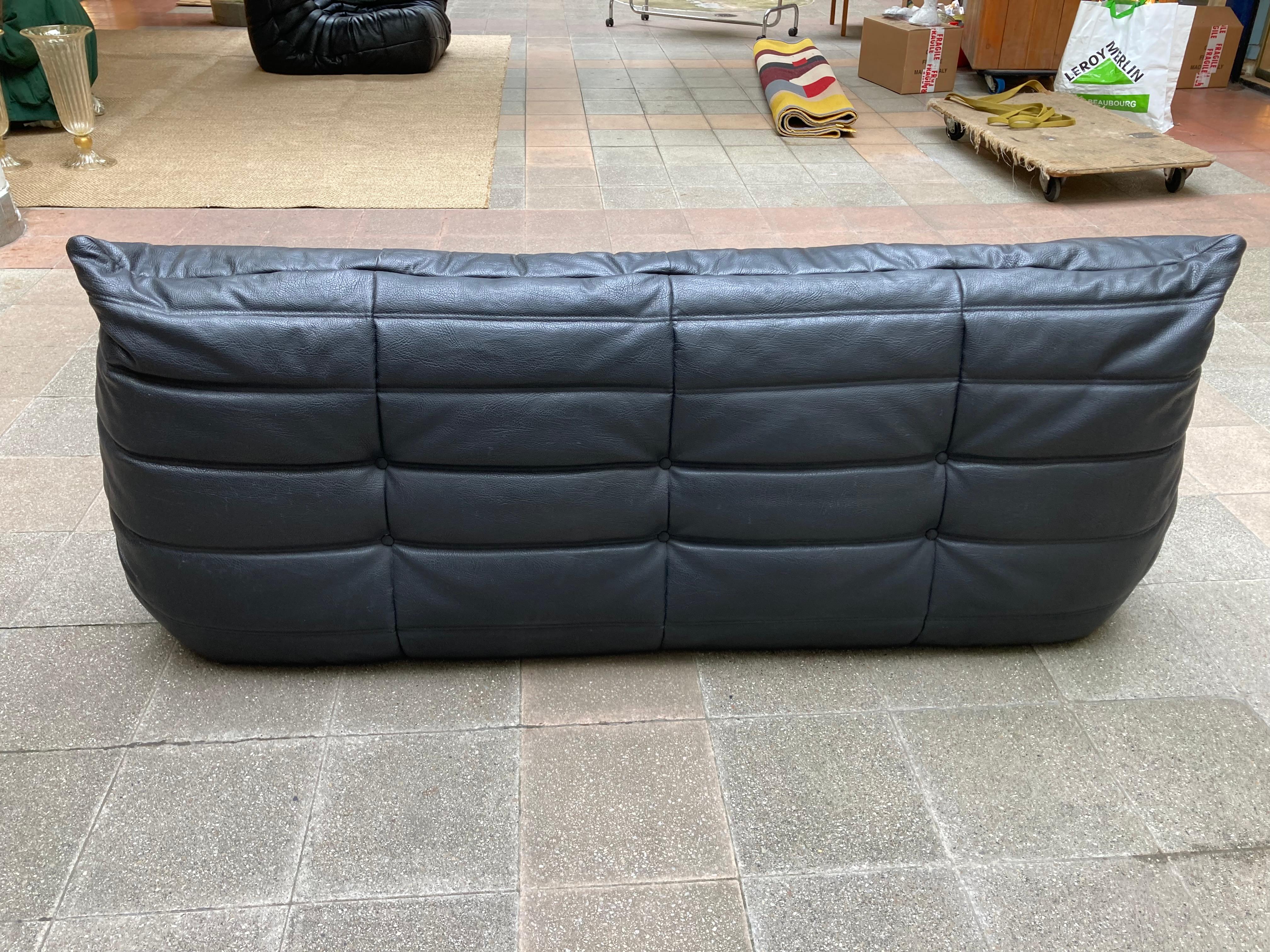 Set of Togo Lounge Sofas, Michel Ducaroy Black Skai Roset Line, Circa 1990 In Good Condition In Saint ouen, FR