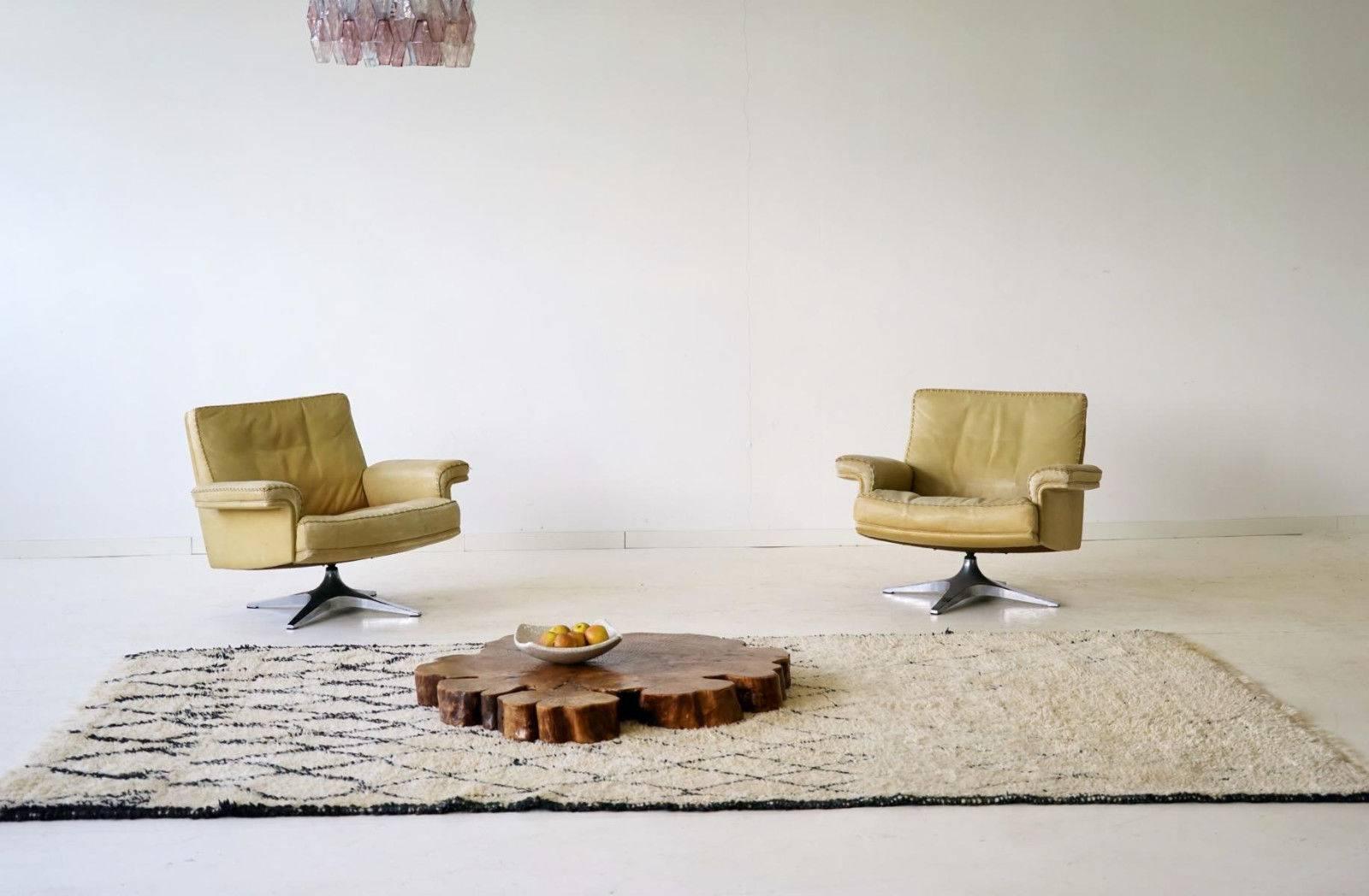 Set aus Tow DS 35 Ledersessel von De Sede Loungesessel, drehbar (Moderne der Mitte des Jahrhunderts)