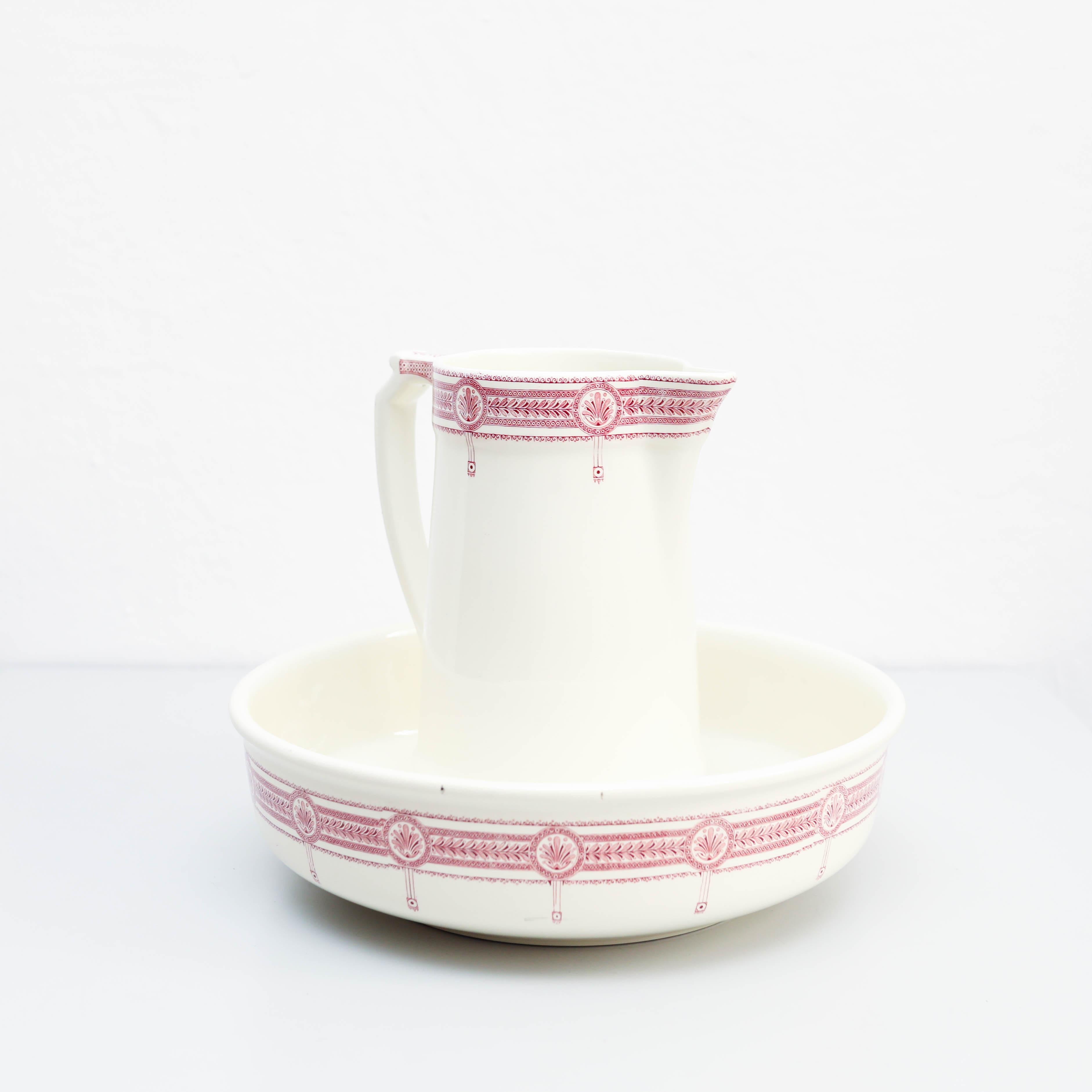 Rustic Set of Traditional Belgium Vintage ceramic Milk Vase and its Bowl, circa 1940 For Sale