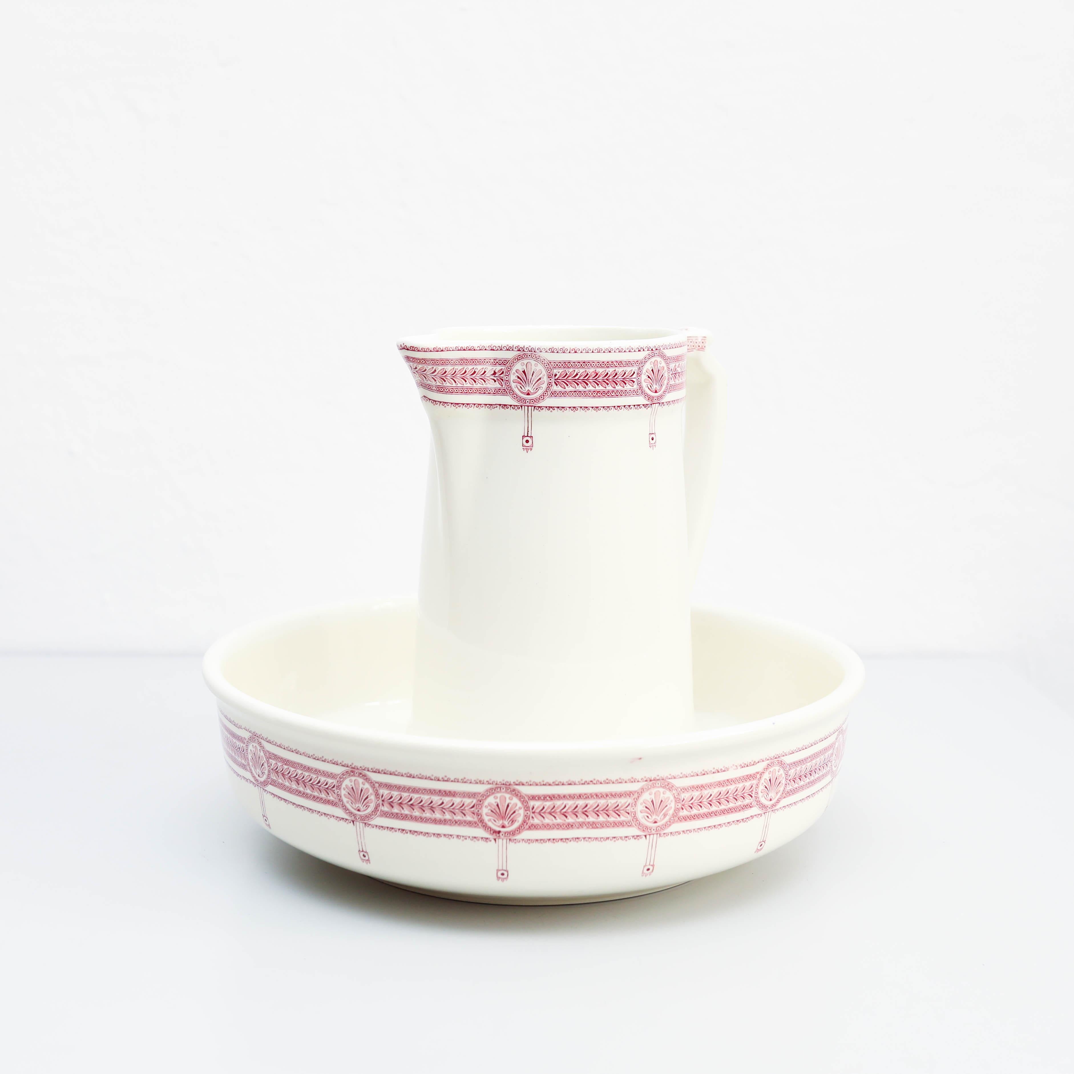 Spanish Set of Traditional Belgium Vintage ceramic Milk Vase and its Bowl, circa 1940 For Sale