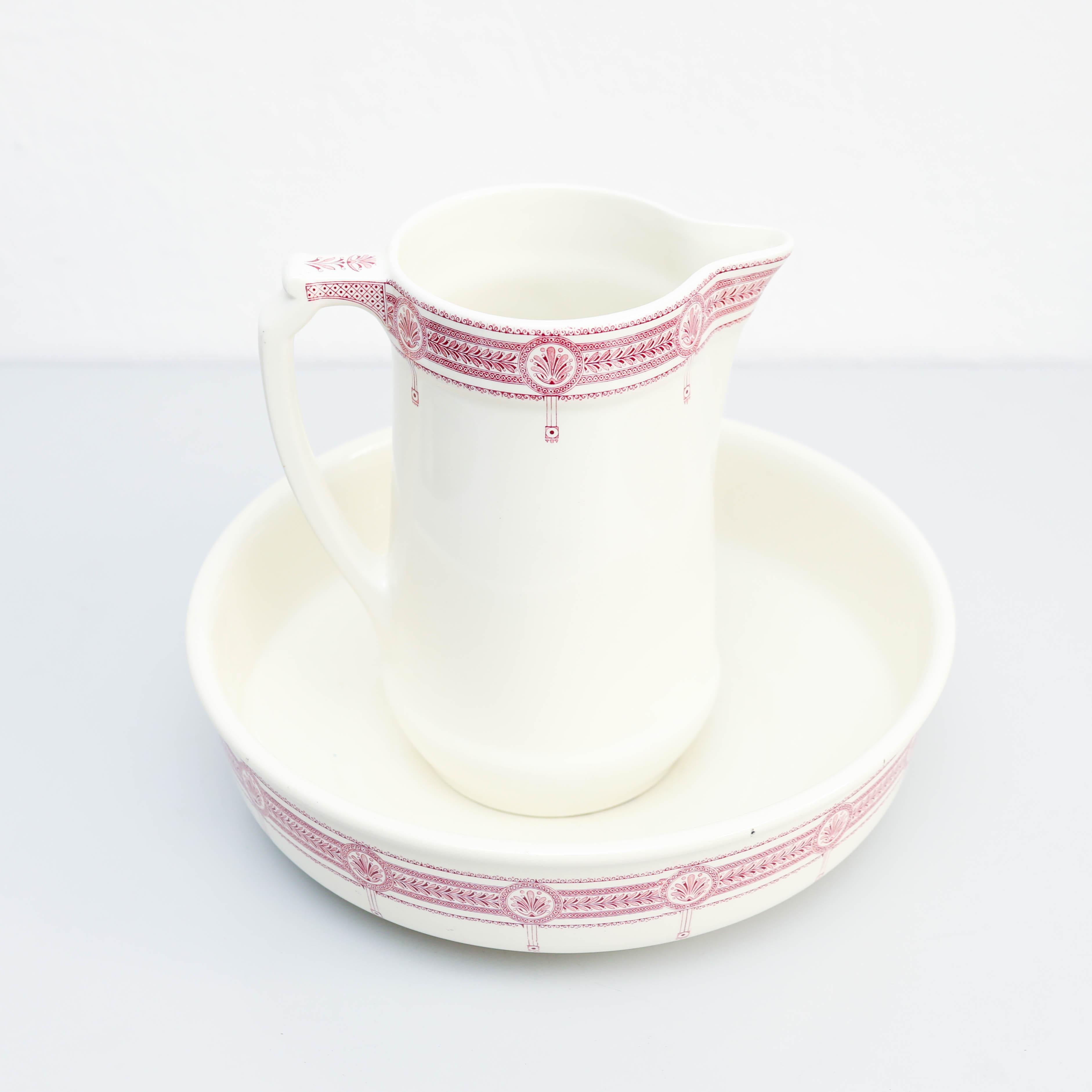 Mid-20th Century Set of Traditional Belgium Vintage ceramic Milk Vase and its Bowl, circa 1940 For Sale