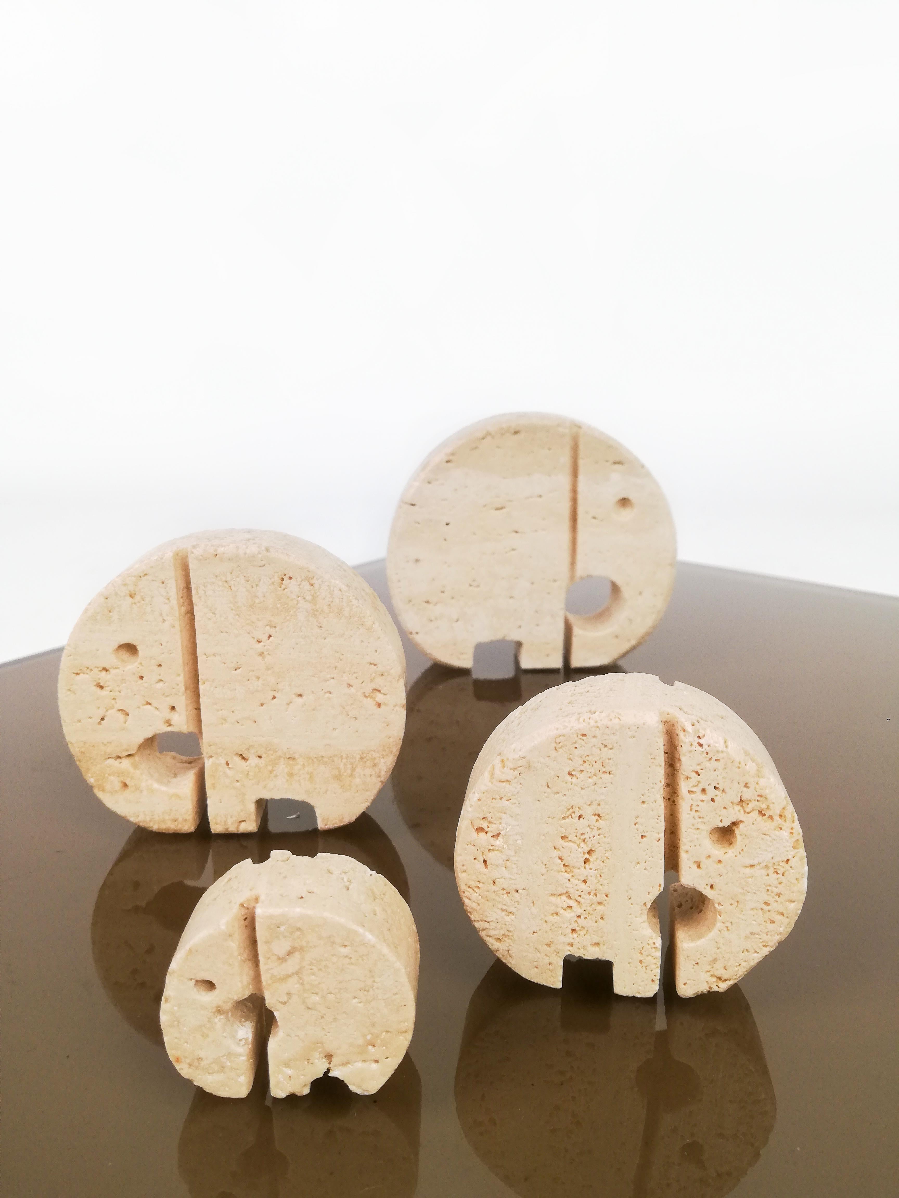 Italian Set of travertine paperweights Elephants attributed to the Fratelli Mannelli For Sale