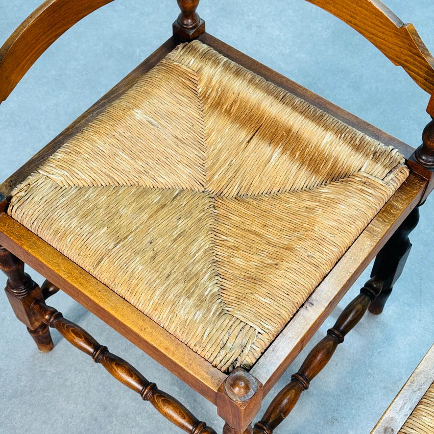 Ensemble de chaises tournées, édouardiennes, à assise en jonc, 1910. en vente 1