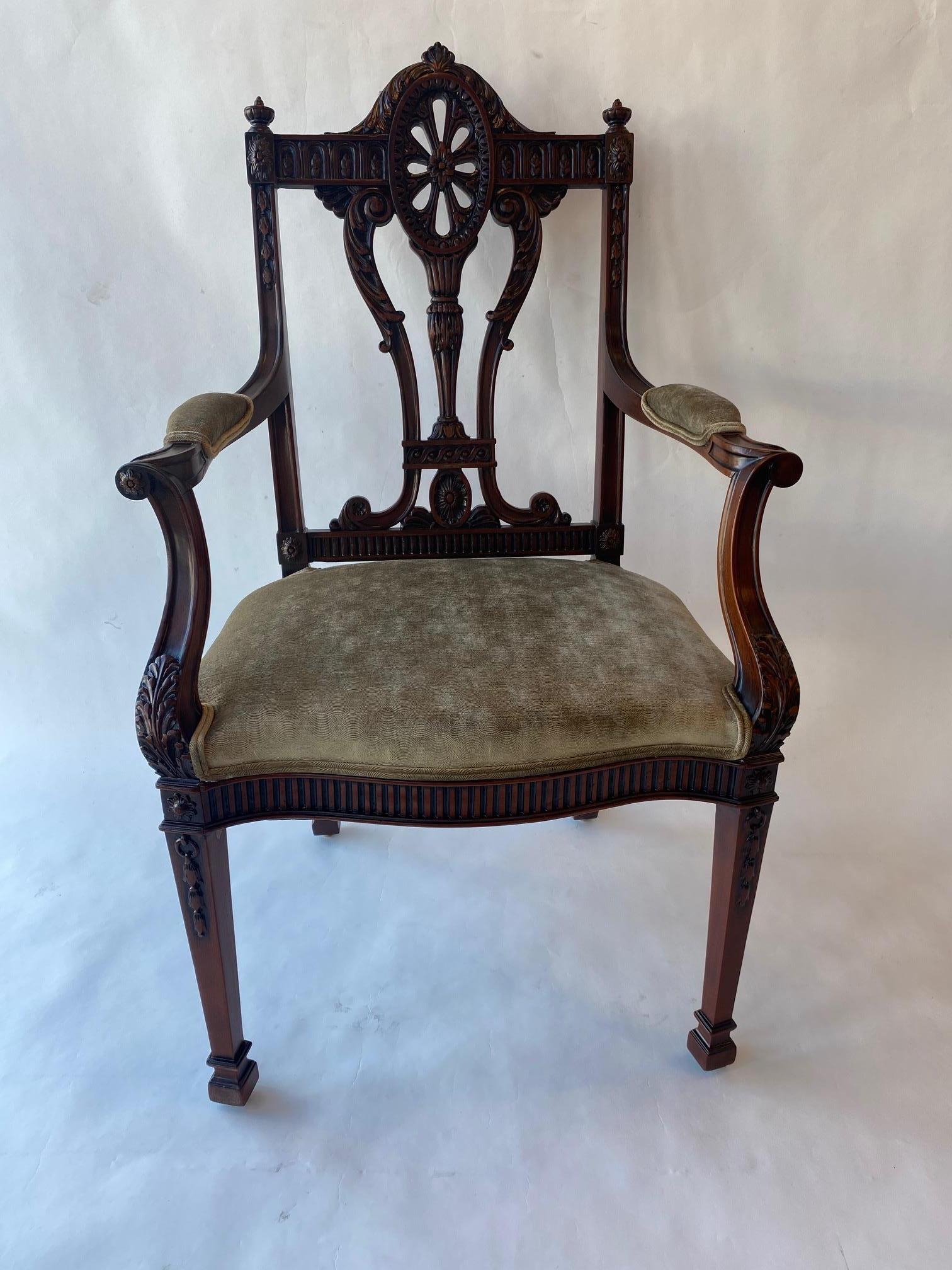 British Set of Twelve 19th Century English Edwardian Mahogany Dining Chairs For Sale