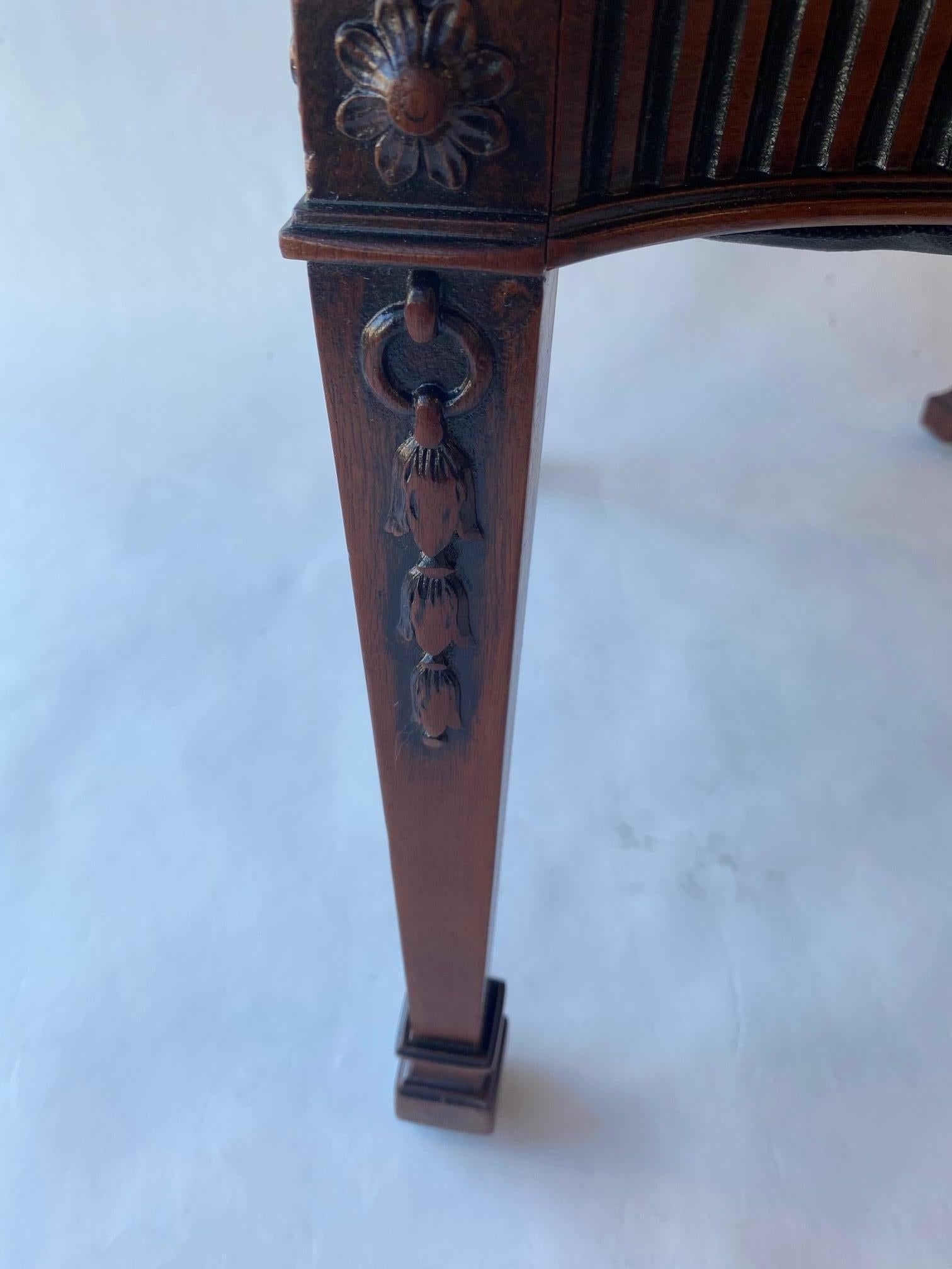 Set of Twelve 19th Century English Edwardian Mahogany Dining Chairs For Sale 1