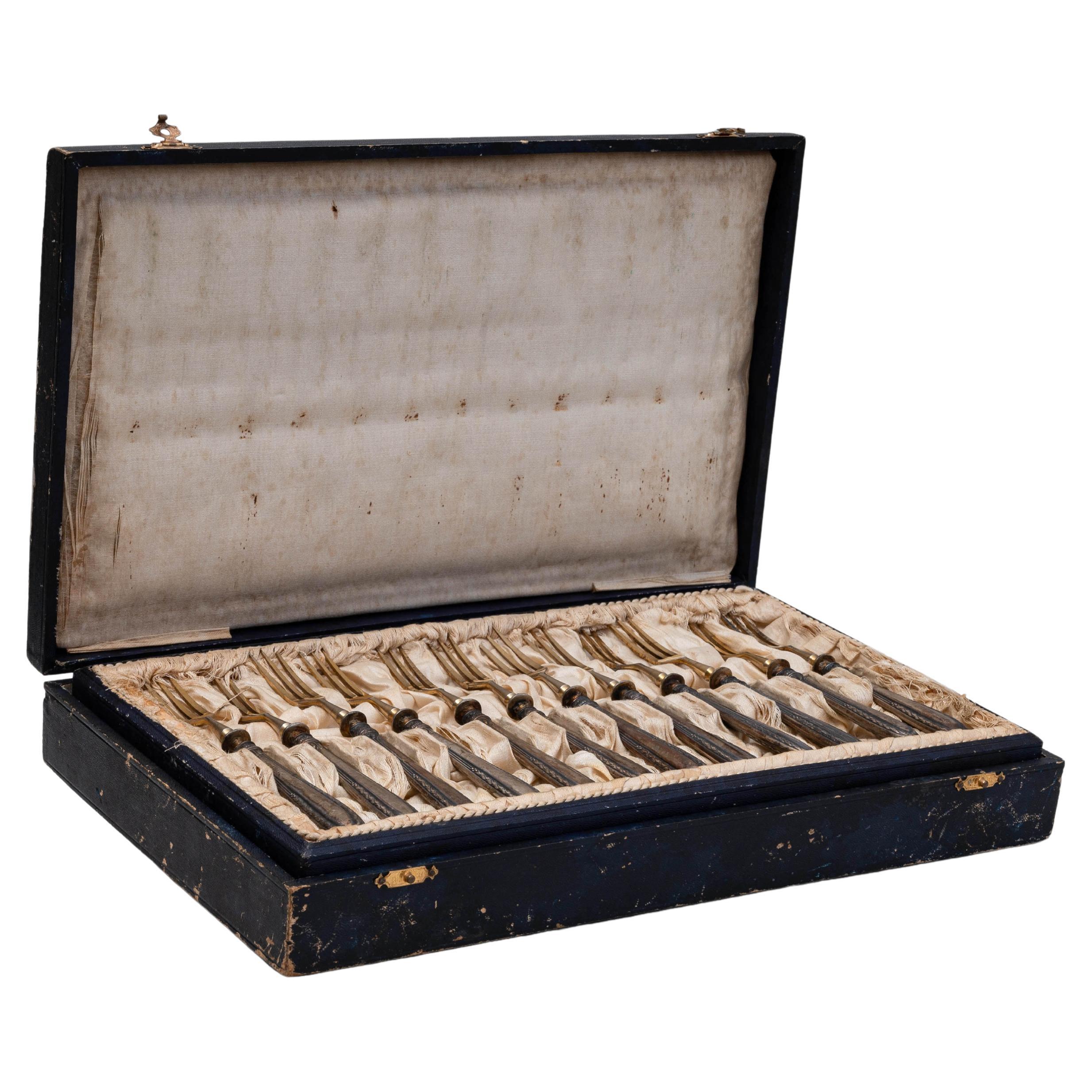 Satz von zwölf versilberten französischen Gabeln des 19.