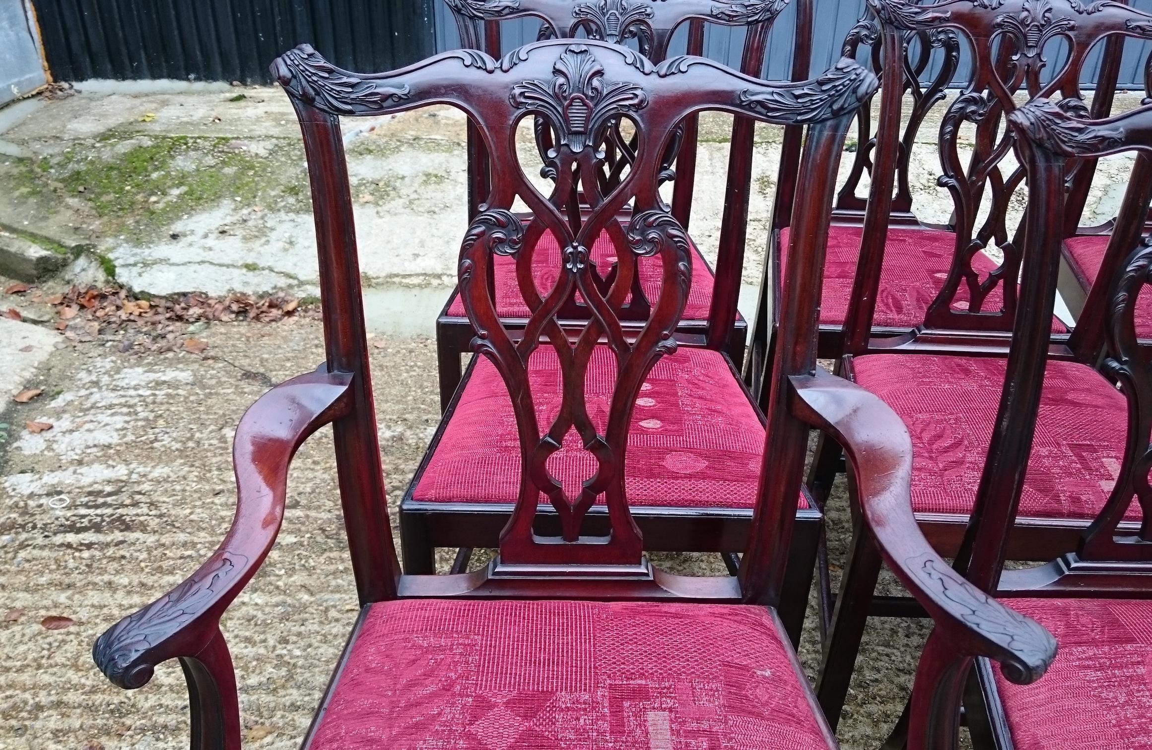 Mahogany Set of Twelve Antique Chippendale Dining Chairs by Edwards and Roberts For Sale