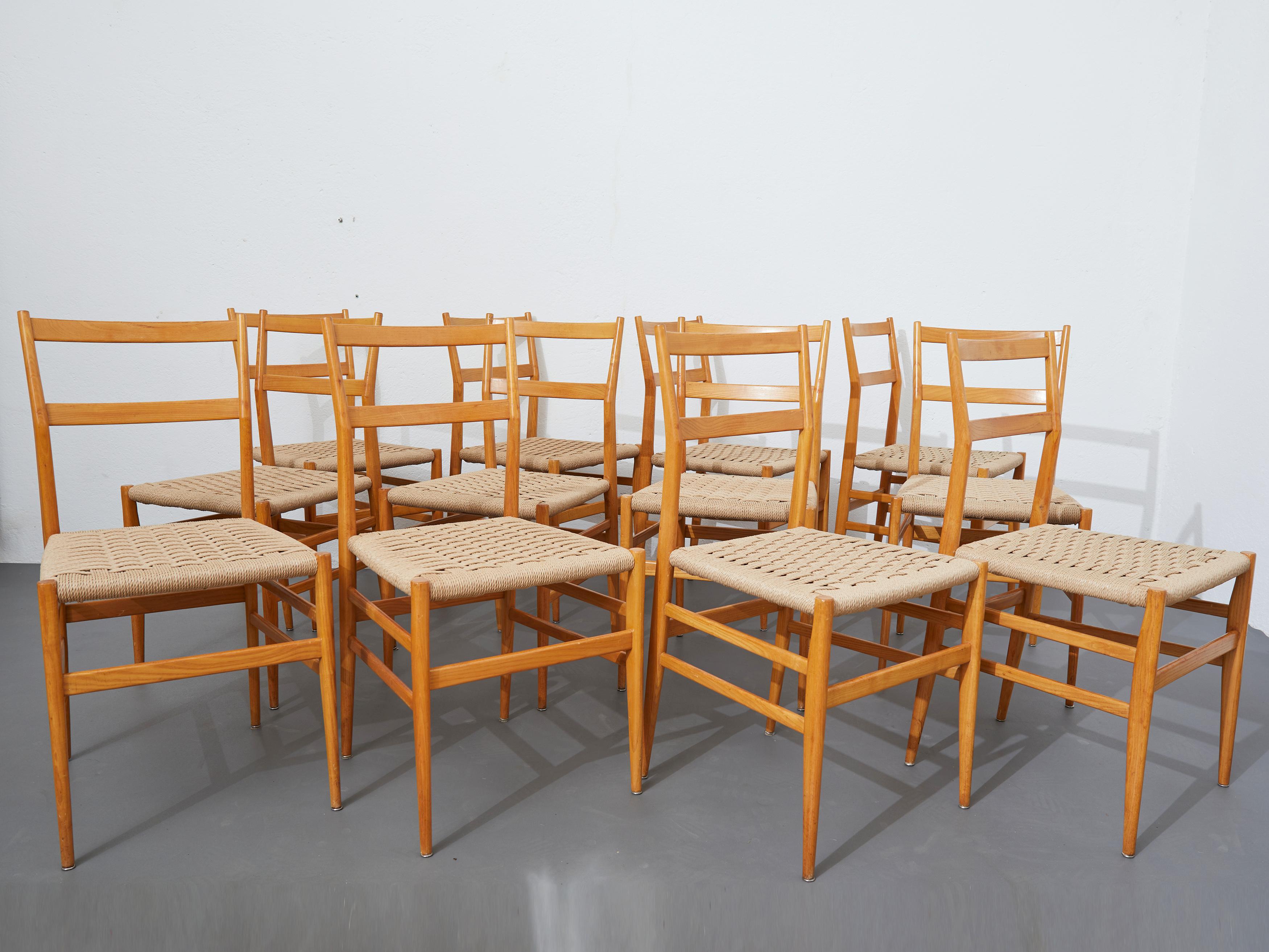 Italian Set of Twelve Ash Wood Leggera Dining Chairs by Gio Ponti for Cassina, Italy