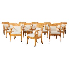Juego de Doce Sillones de Comedor Baker Regency Burl Wood Klismos